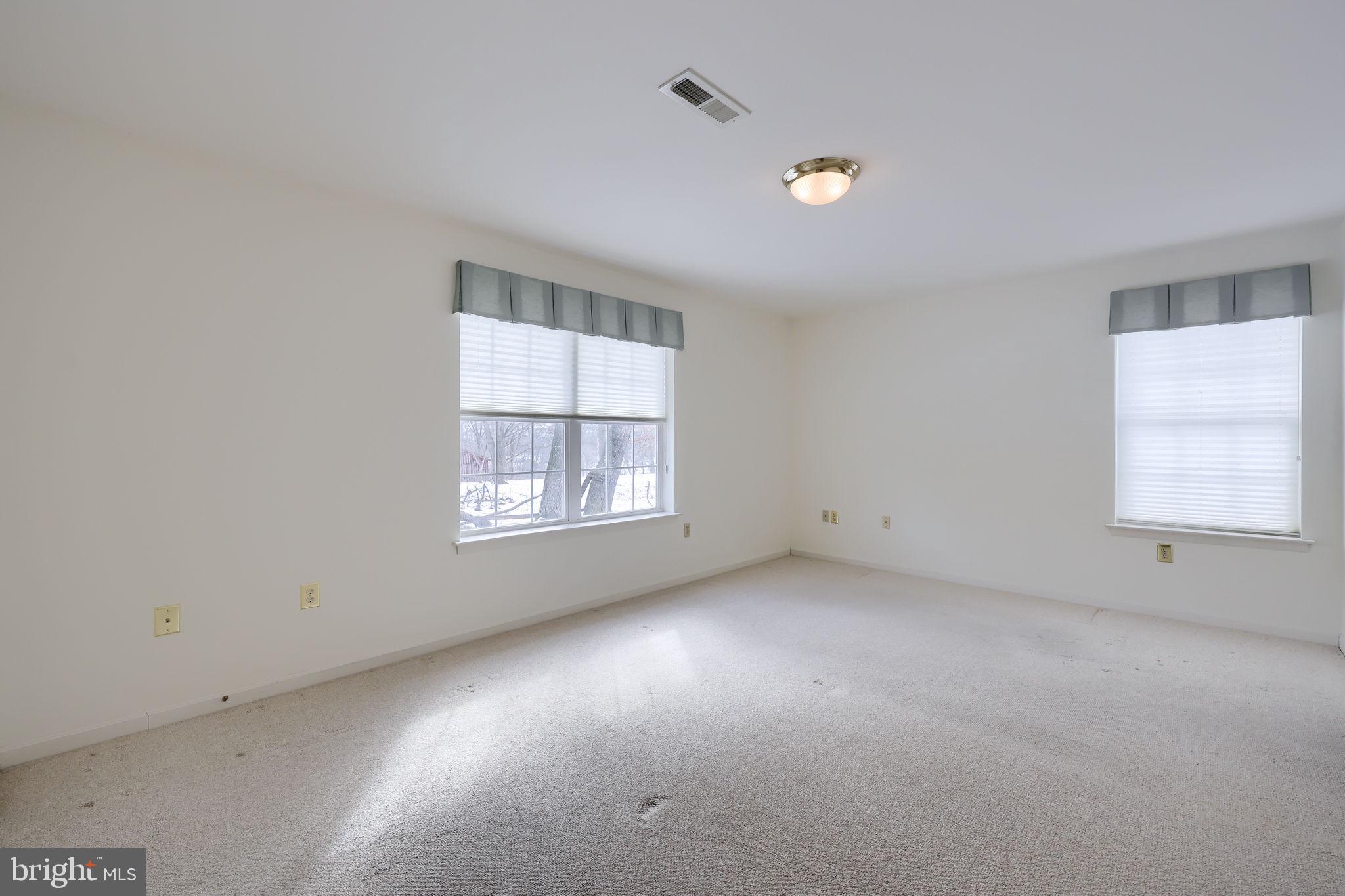 EQUINE MEADOWS - Residential