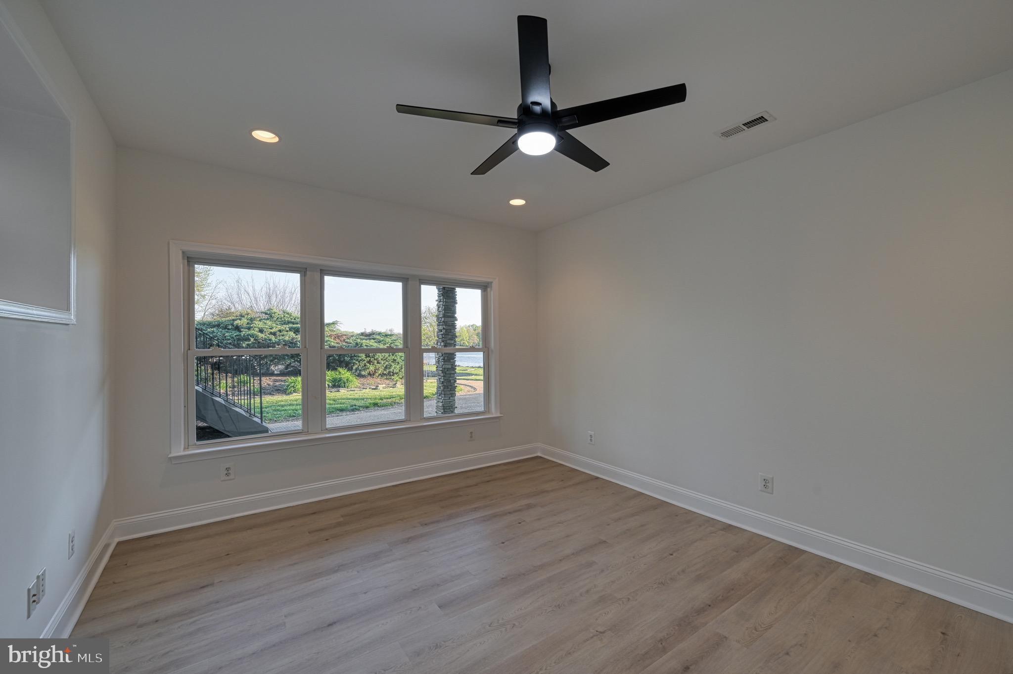 CROSSWIND SHORES - Residential