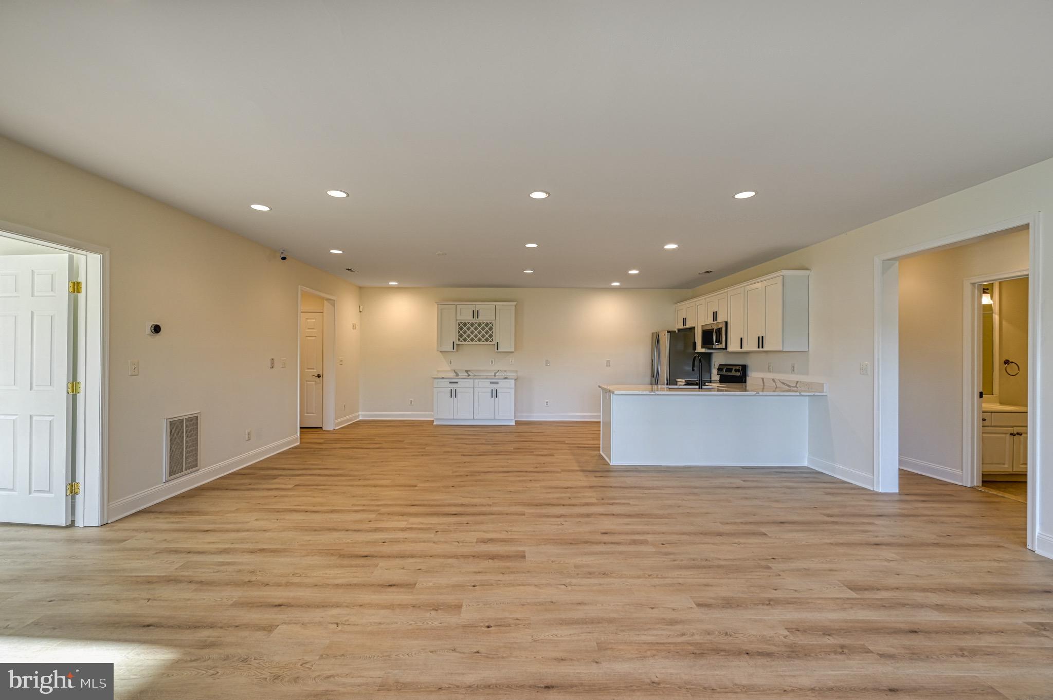 CROSSWIND SHORES - Residential