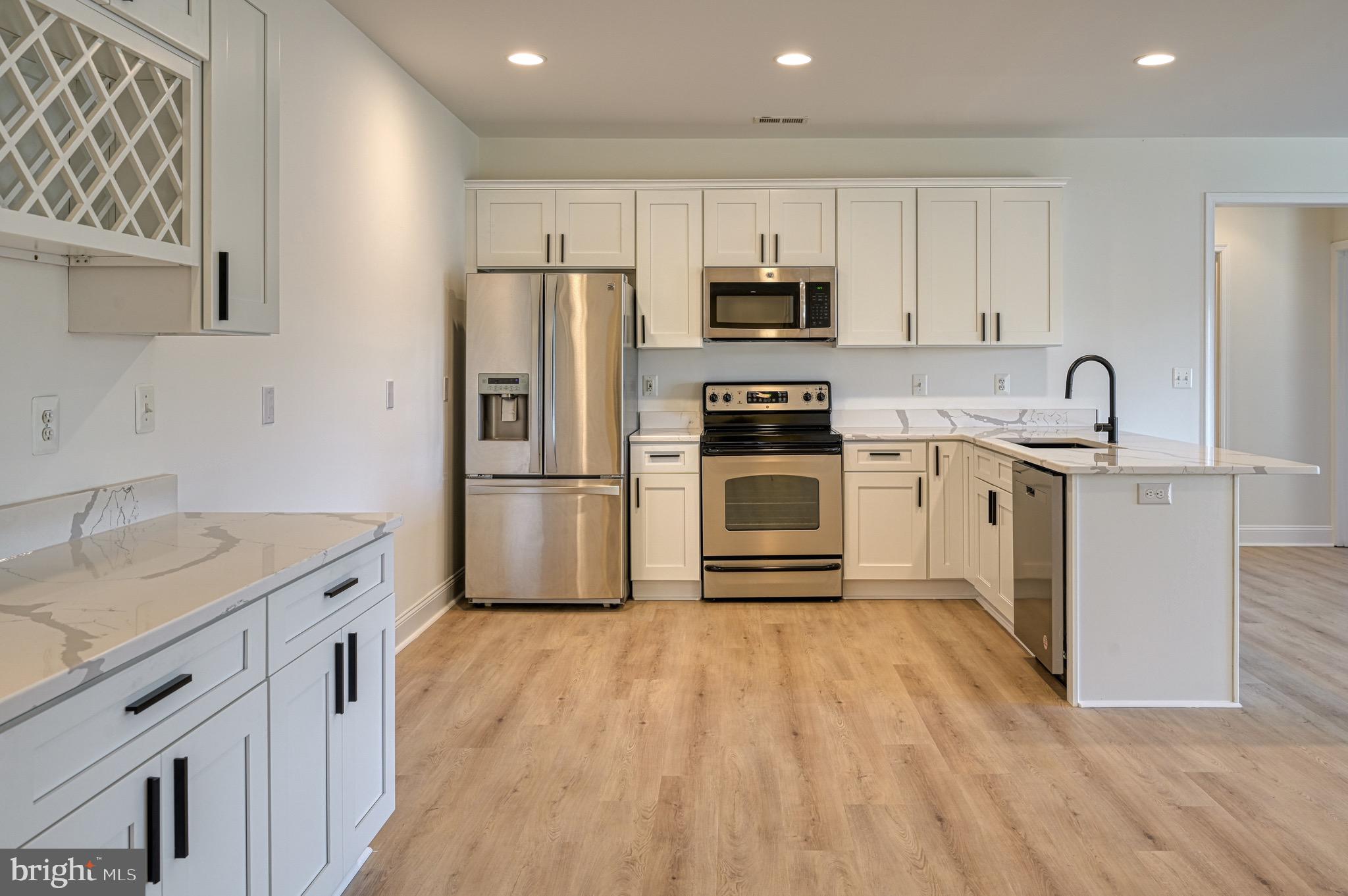 CROSSWIND SHORES - Residential