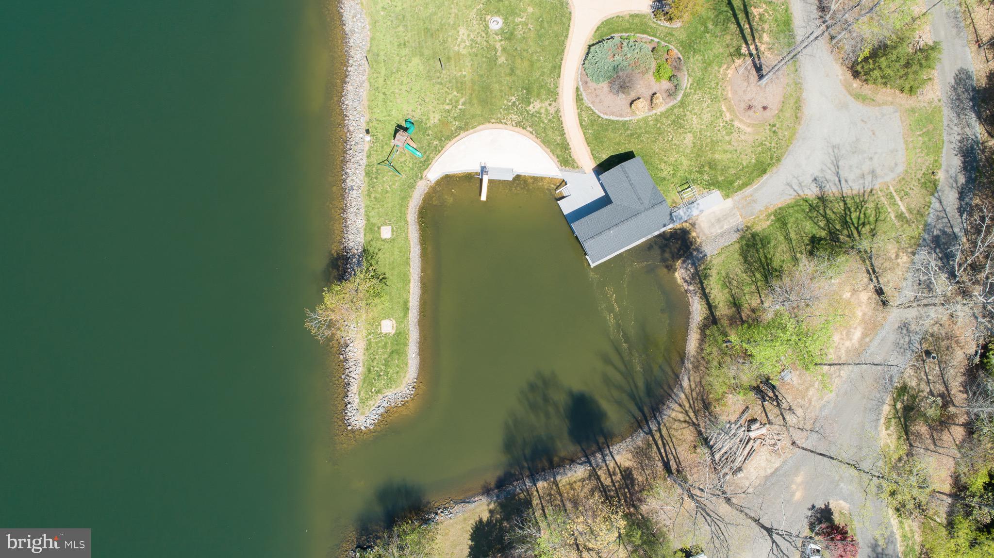 CROSSWIND SHORES - Residential