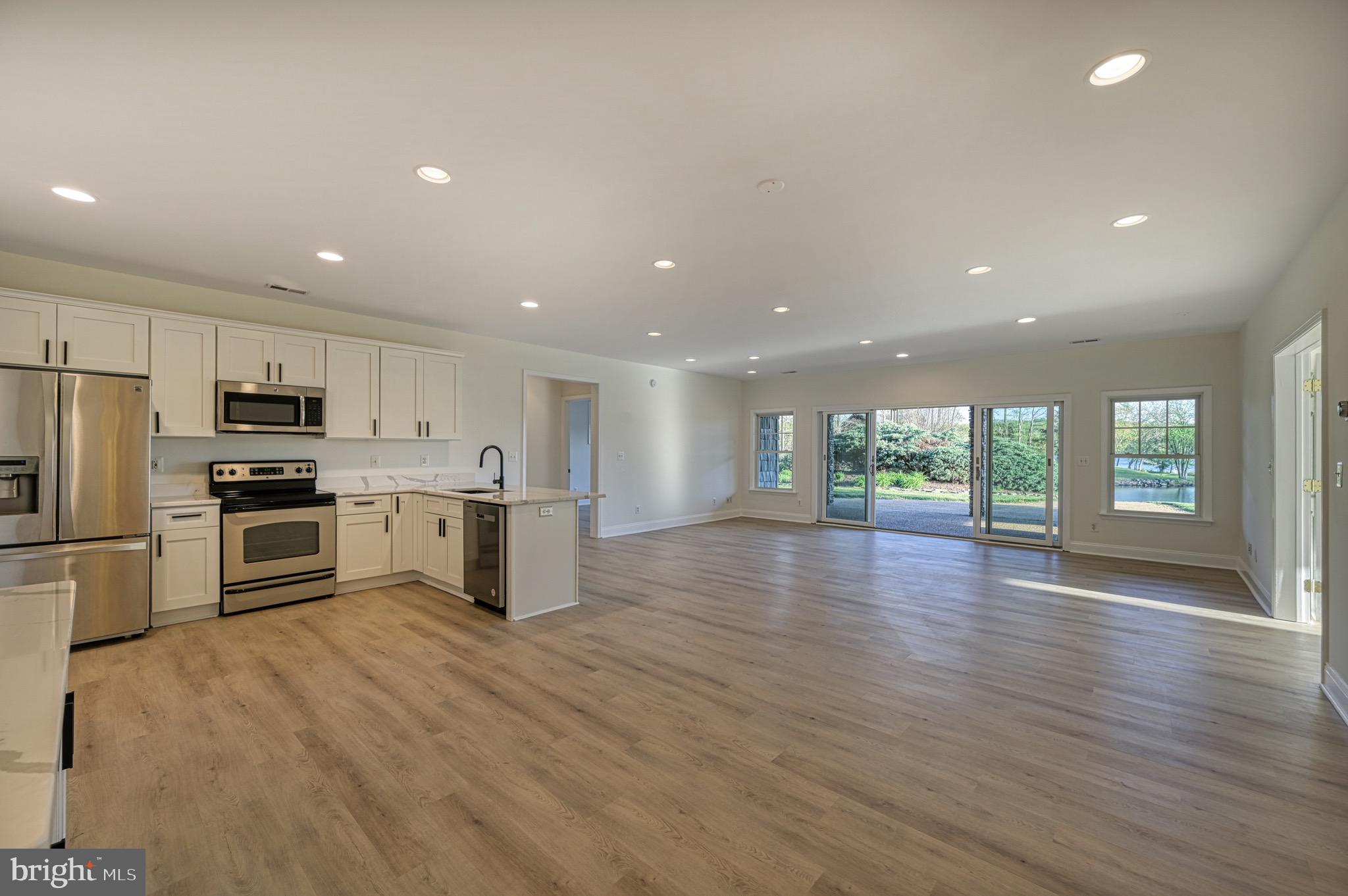 CROSSWIND SHORES - Residential