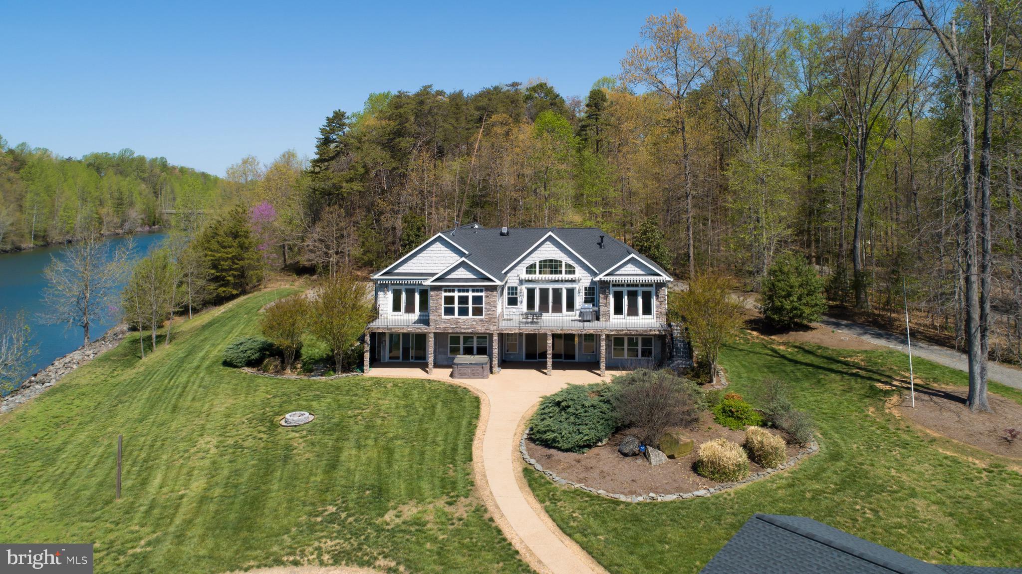 CROSSWIND SHORES - Residential