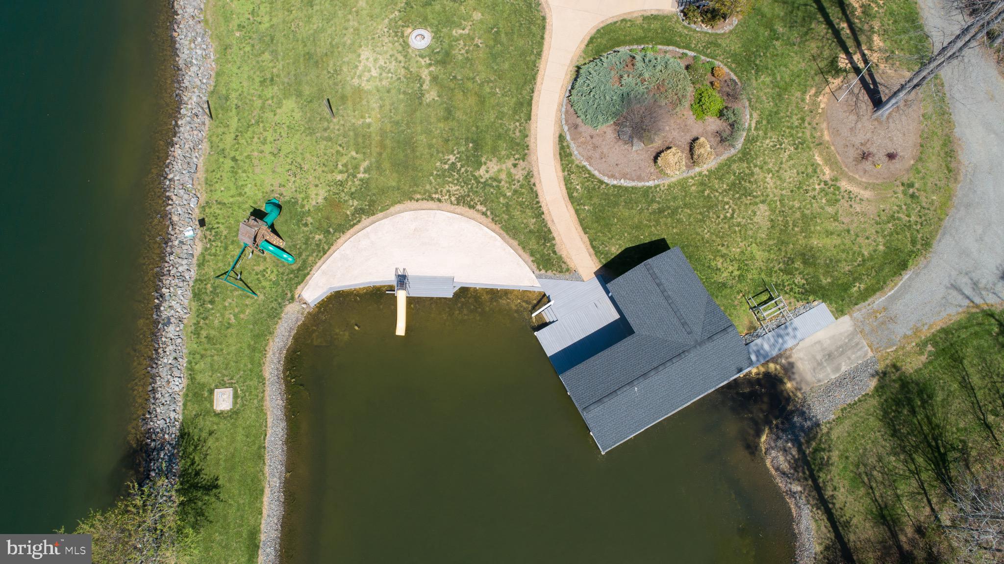 CROSSWIND SHORES - Residential