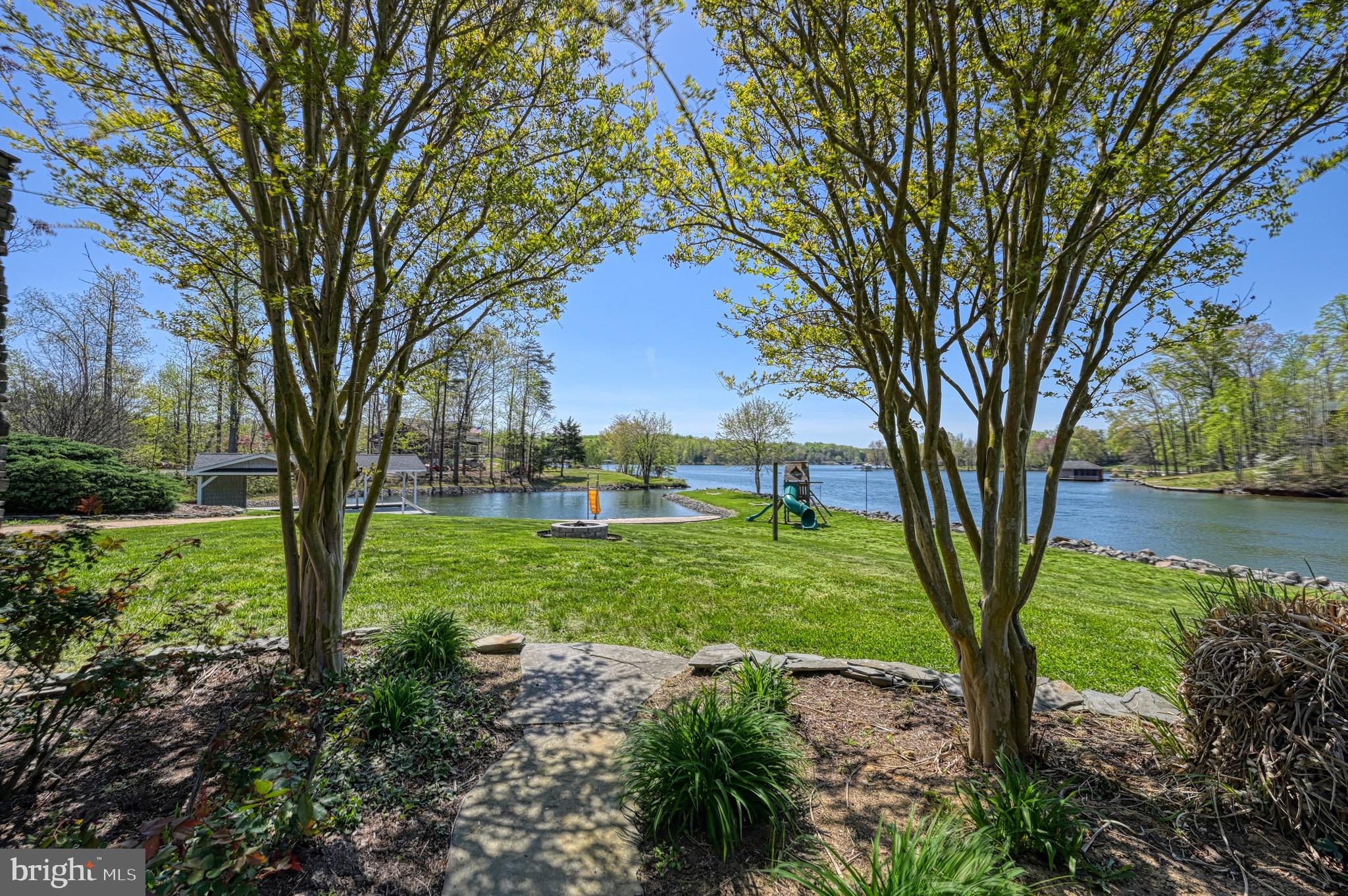 CROSSWIND SHORES - Residential