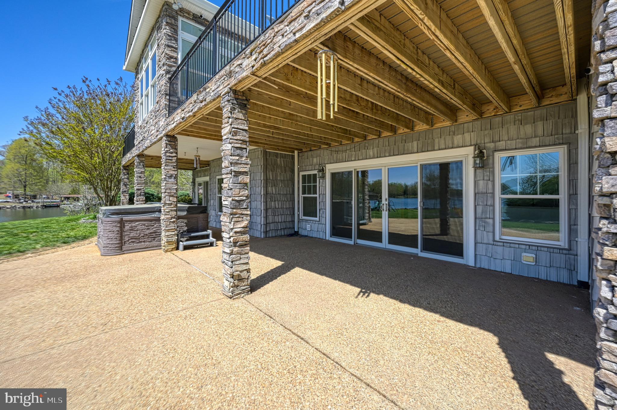 CROSSWIND SHORES - Residential