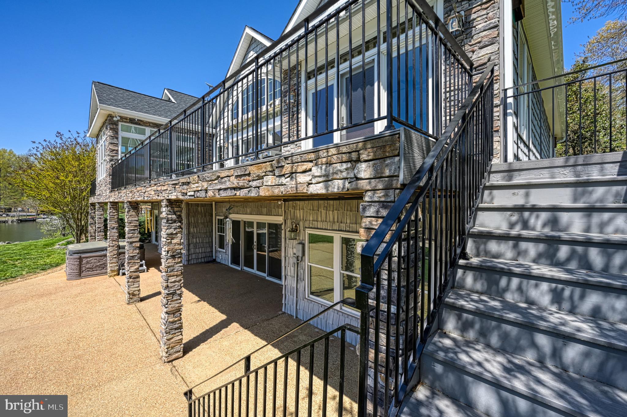 CROSSWIND SHORES - Residential