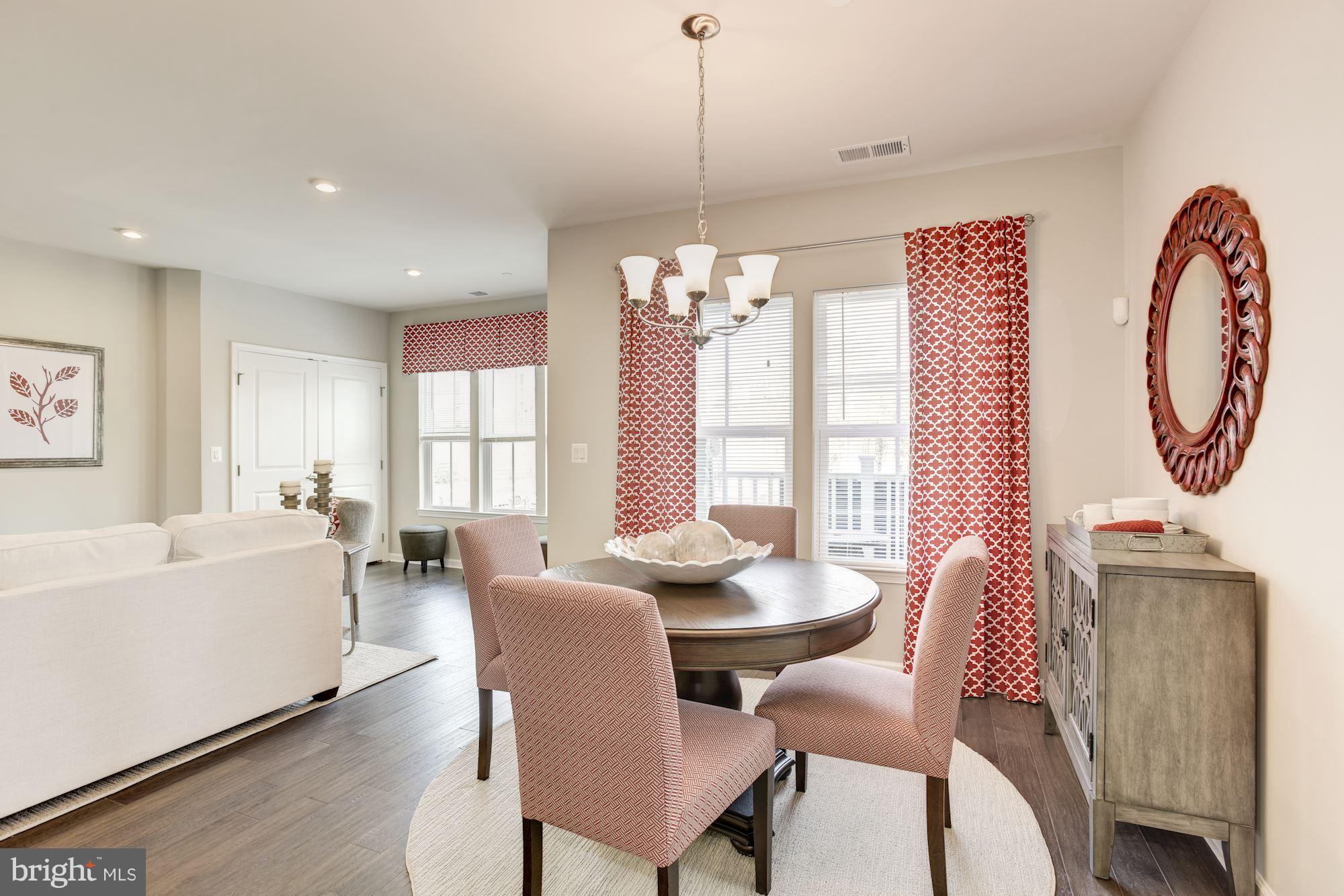 ELLICOTTS RETREAT - Residential