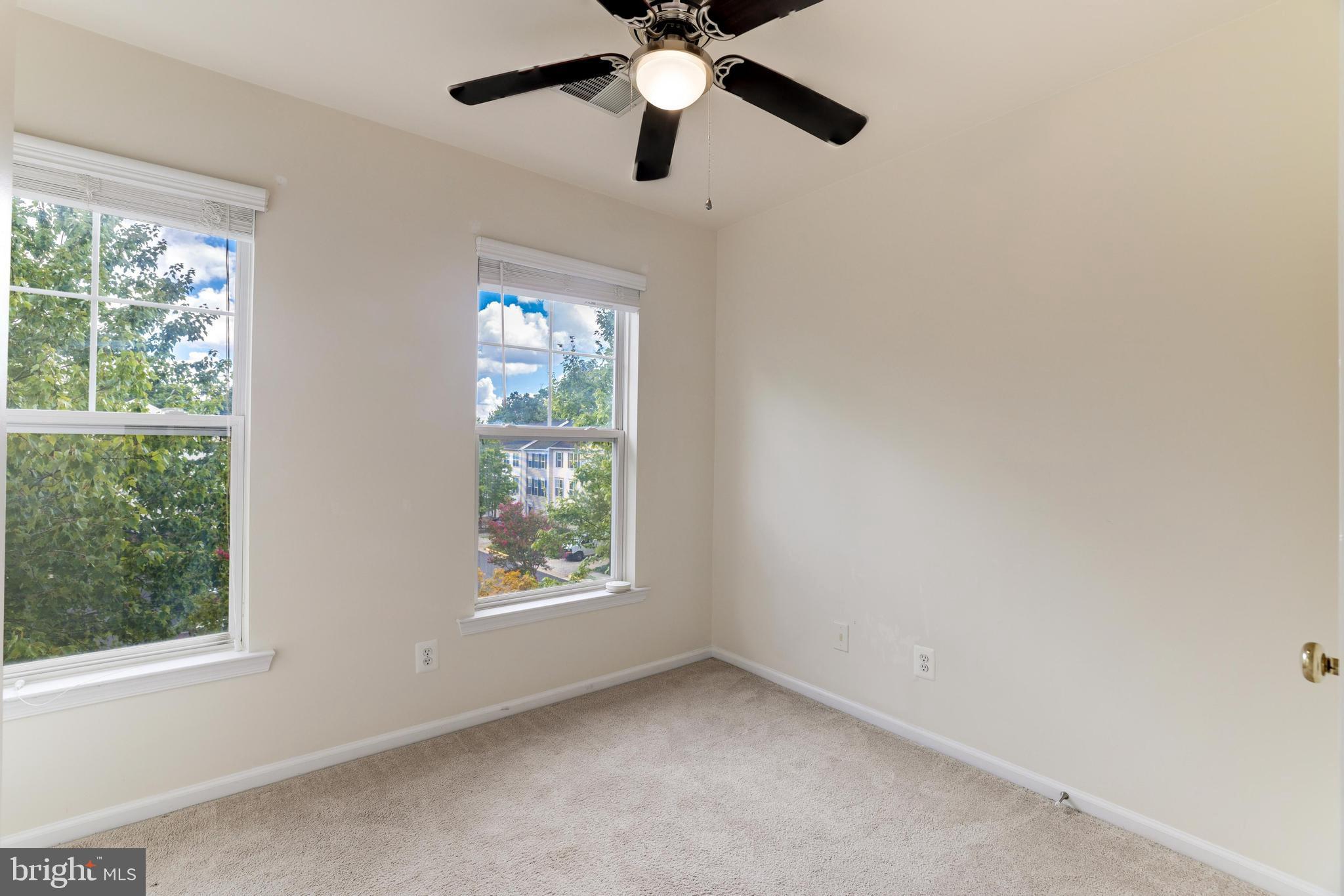 BROADLANDS - Residential Lease