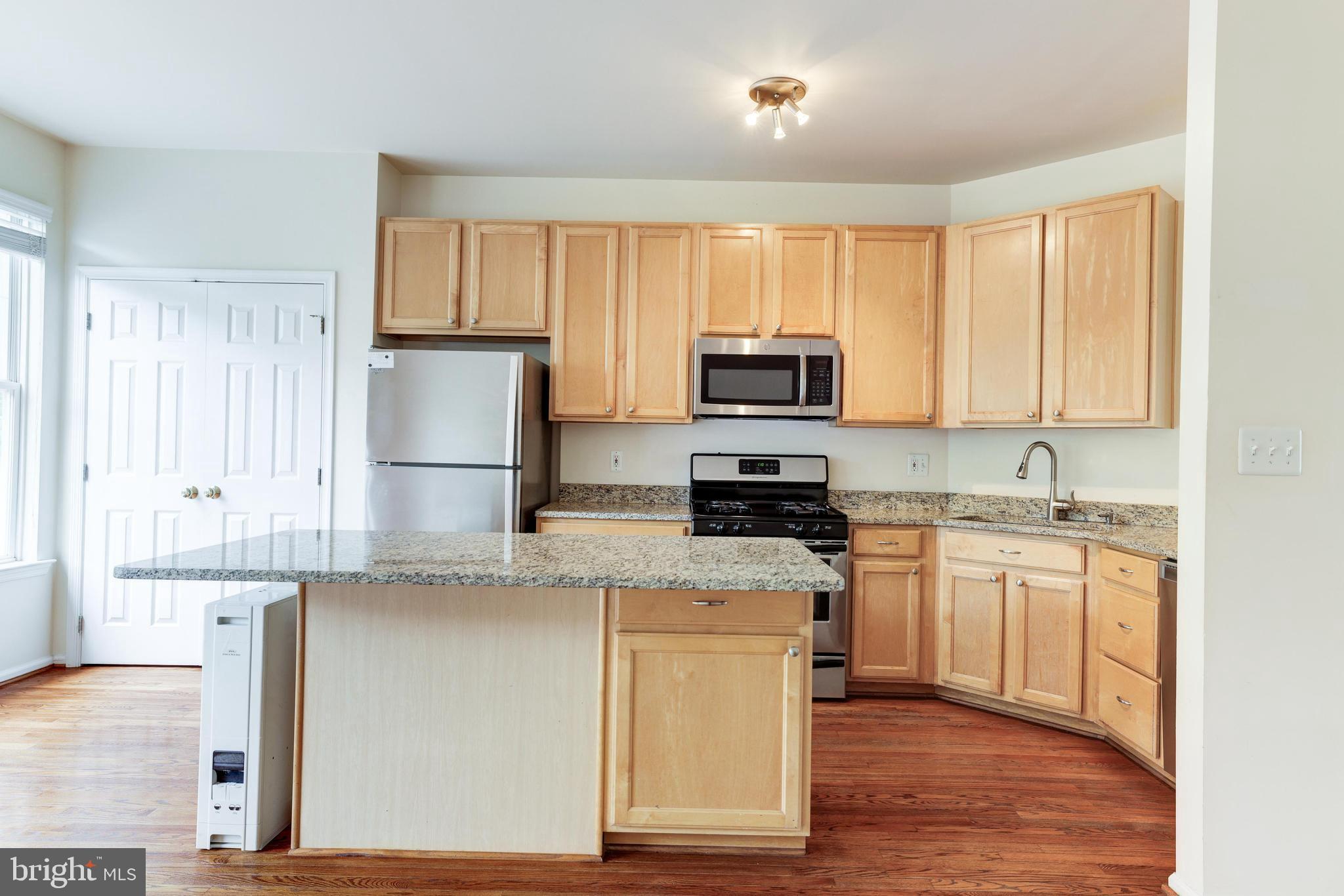 BROADLANDS - Residential Lease