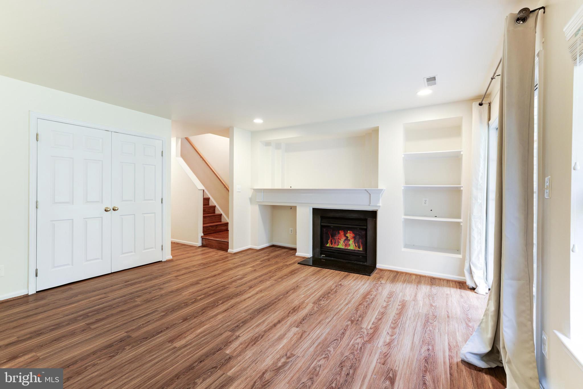 BROADLANDS - Residential Lease