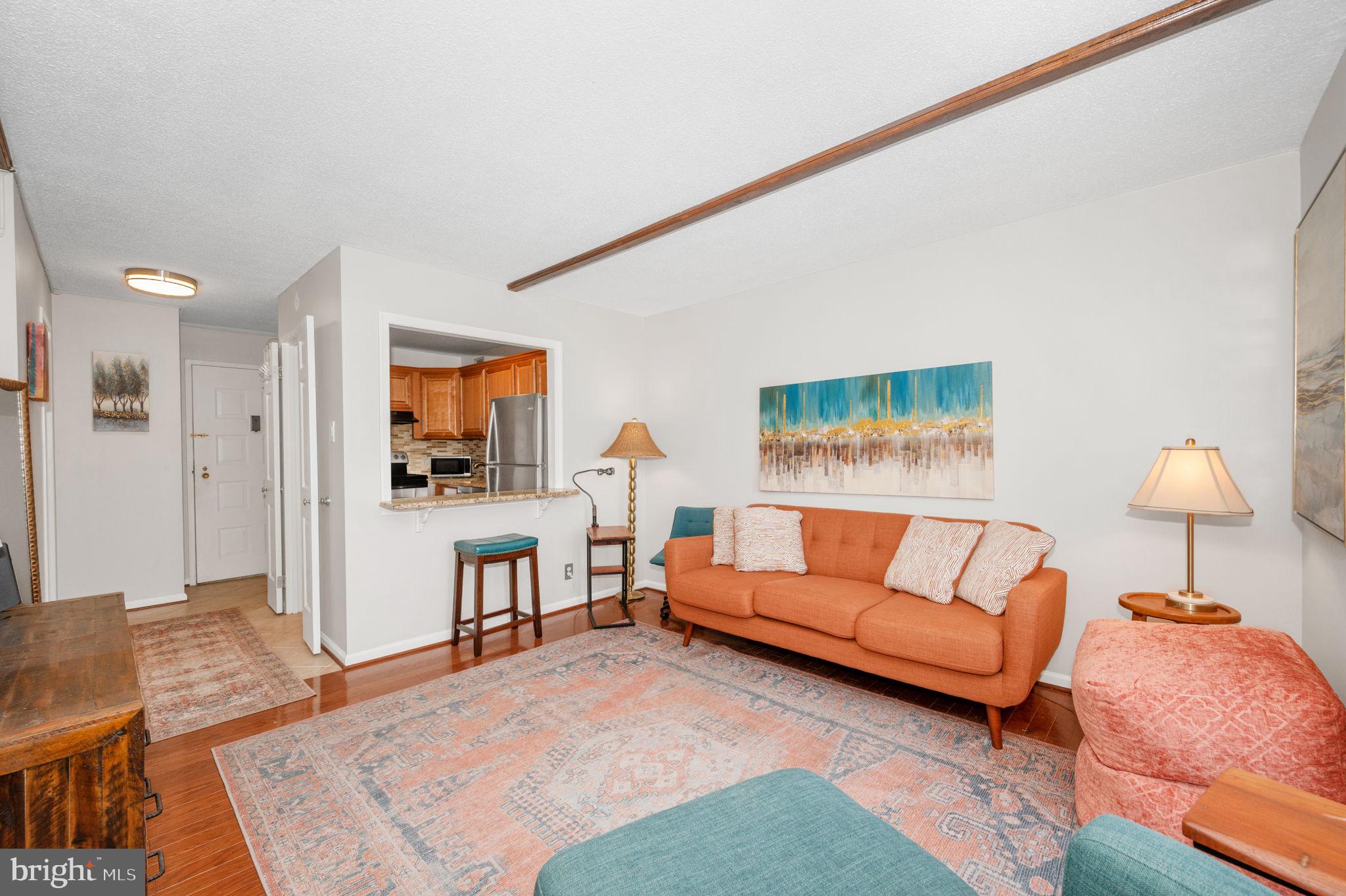 MCLEAN HOUSE - Residential