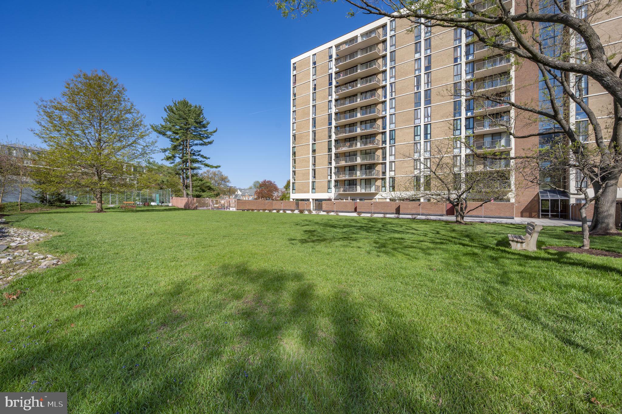 MCLEAN HOUSE - Residential