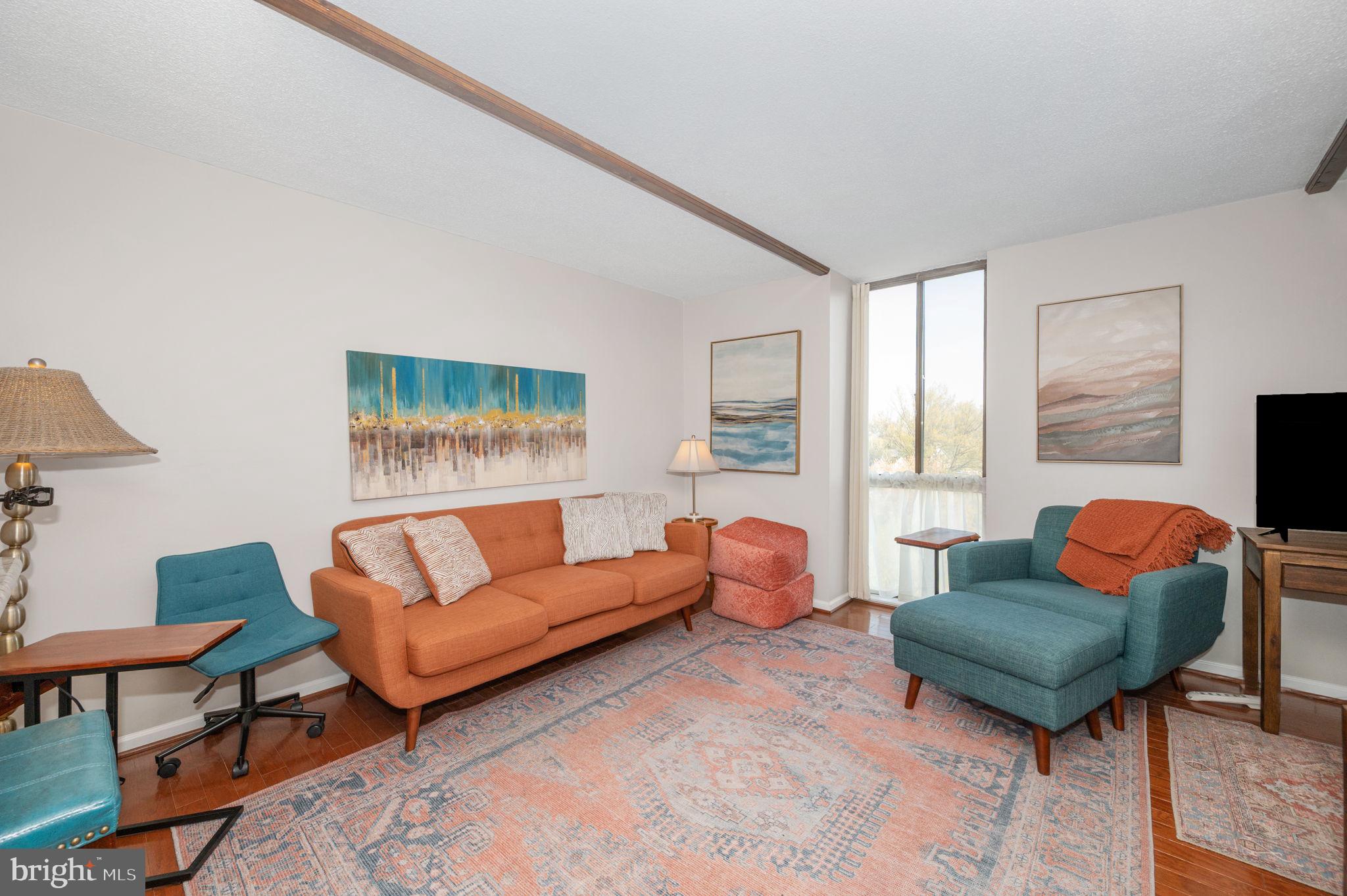 MCLEAN HOUSE - Residential