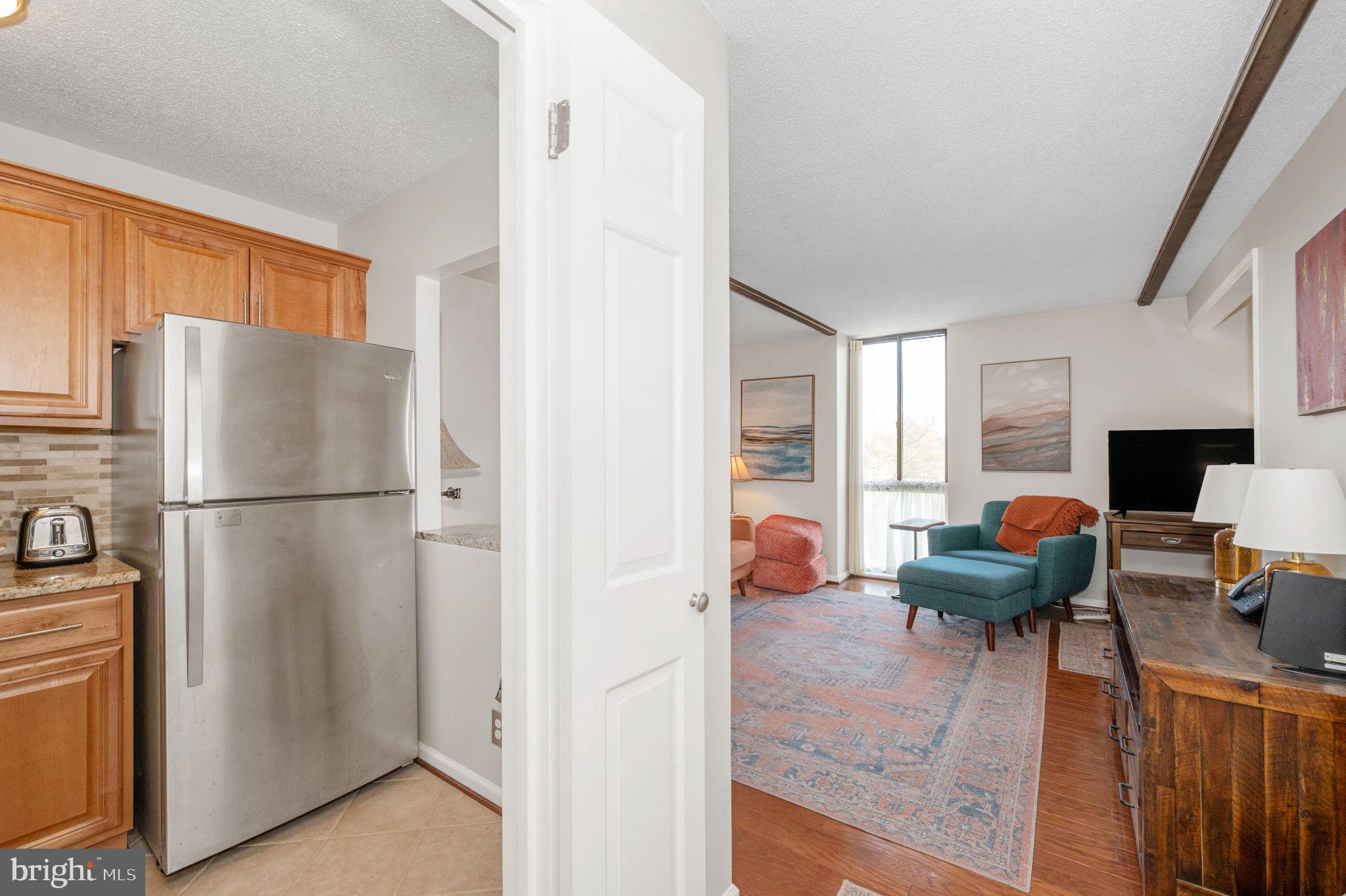 MCLEAN HOUSE - Residential