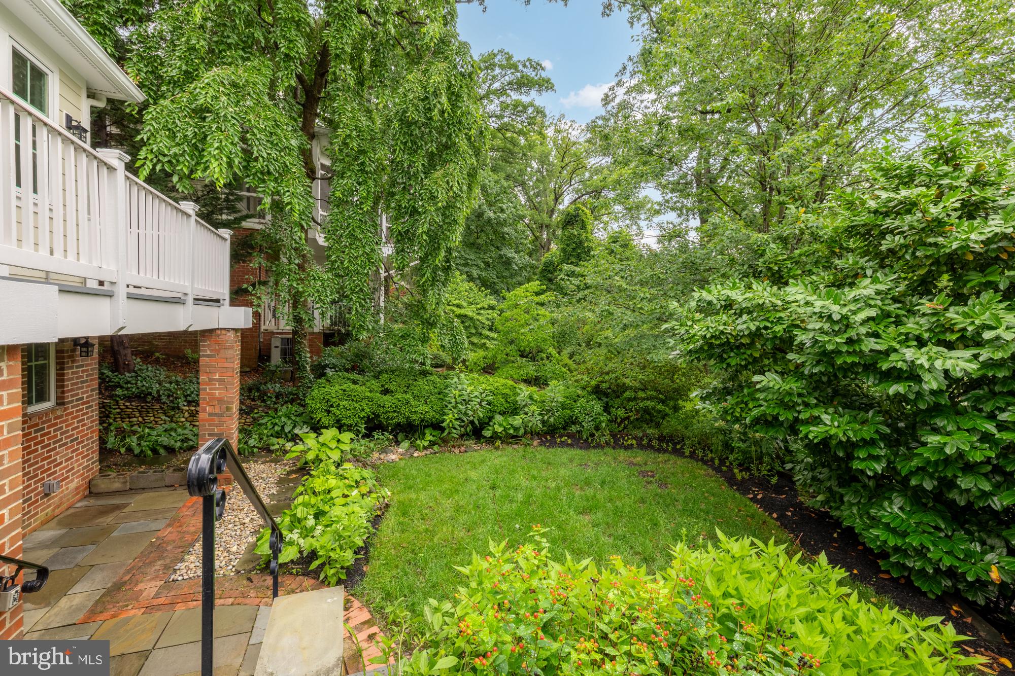 AURORA HILLS - Residential