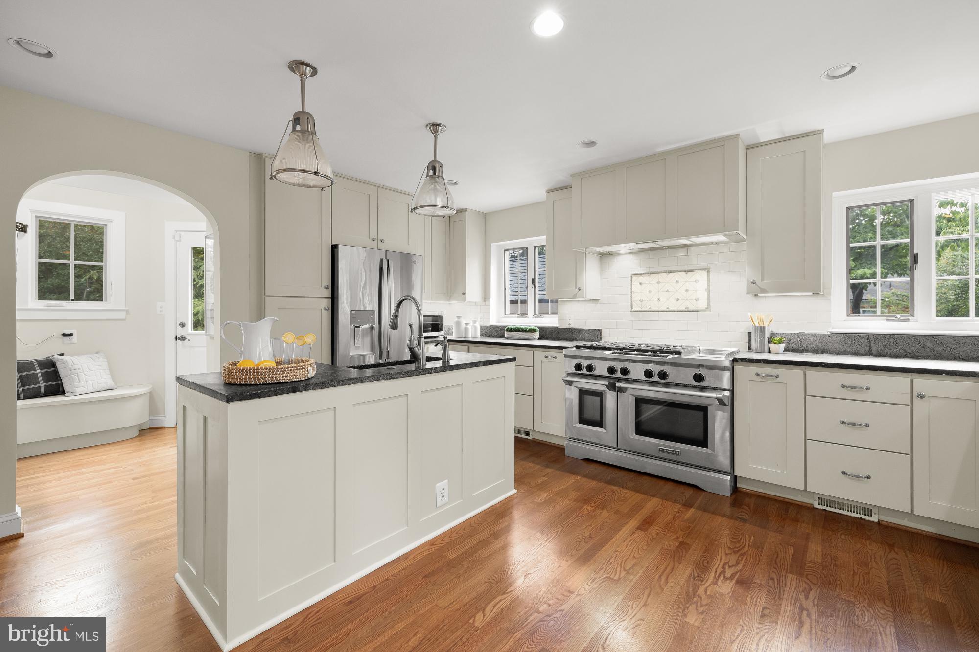 AURORA HILLS - Residential