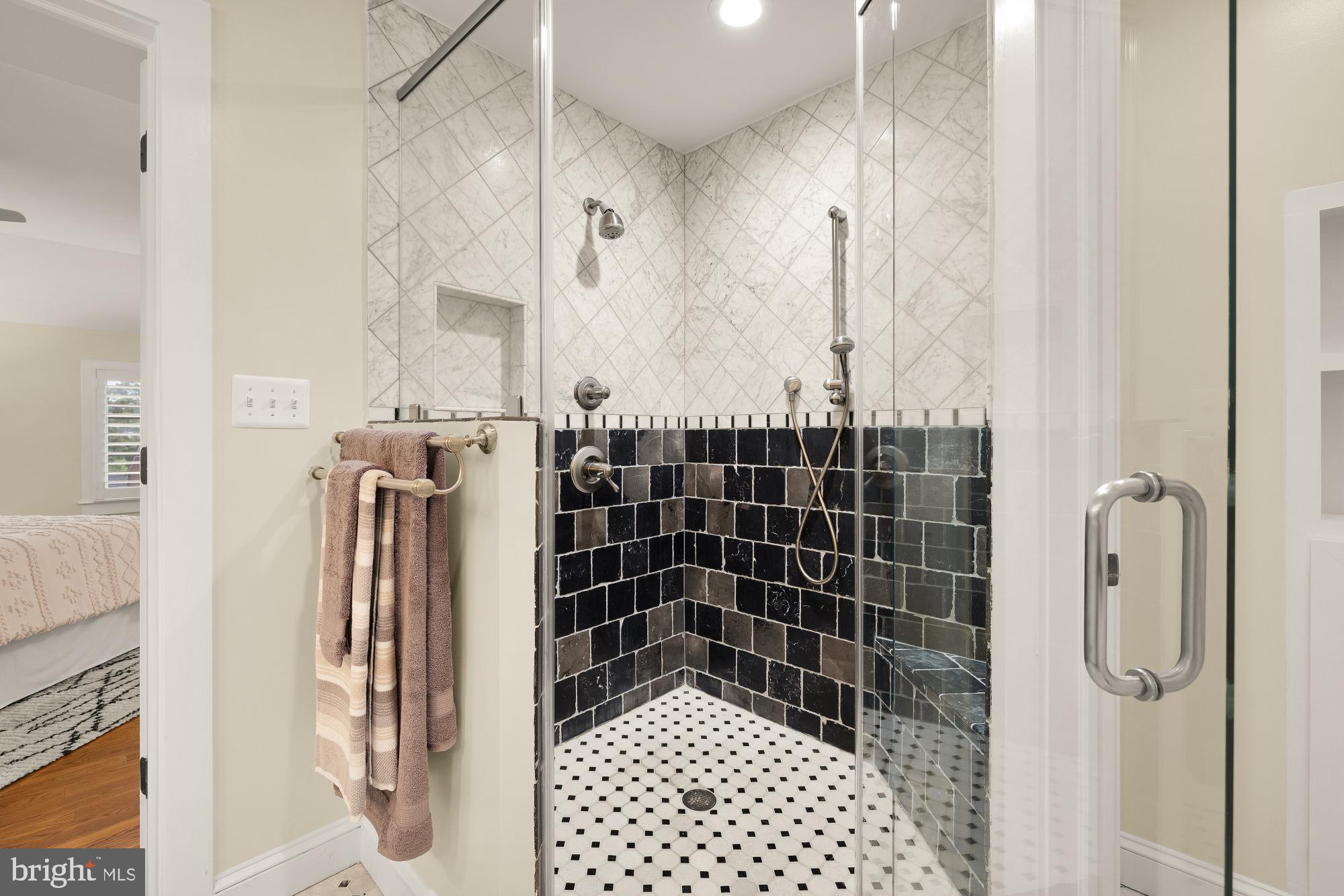 AURORA HILLS - Residential