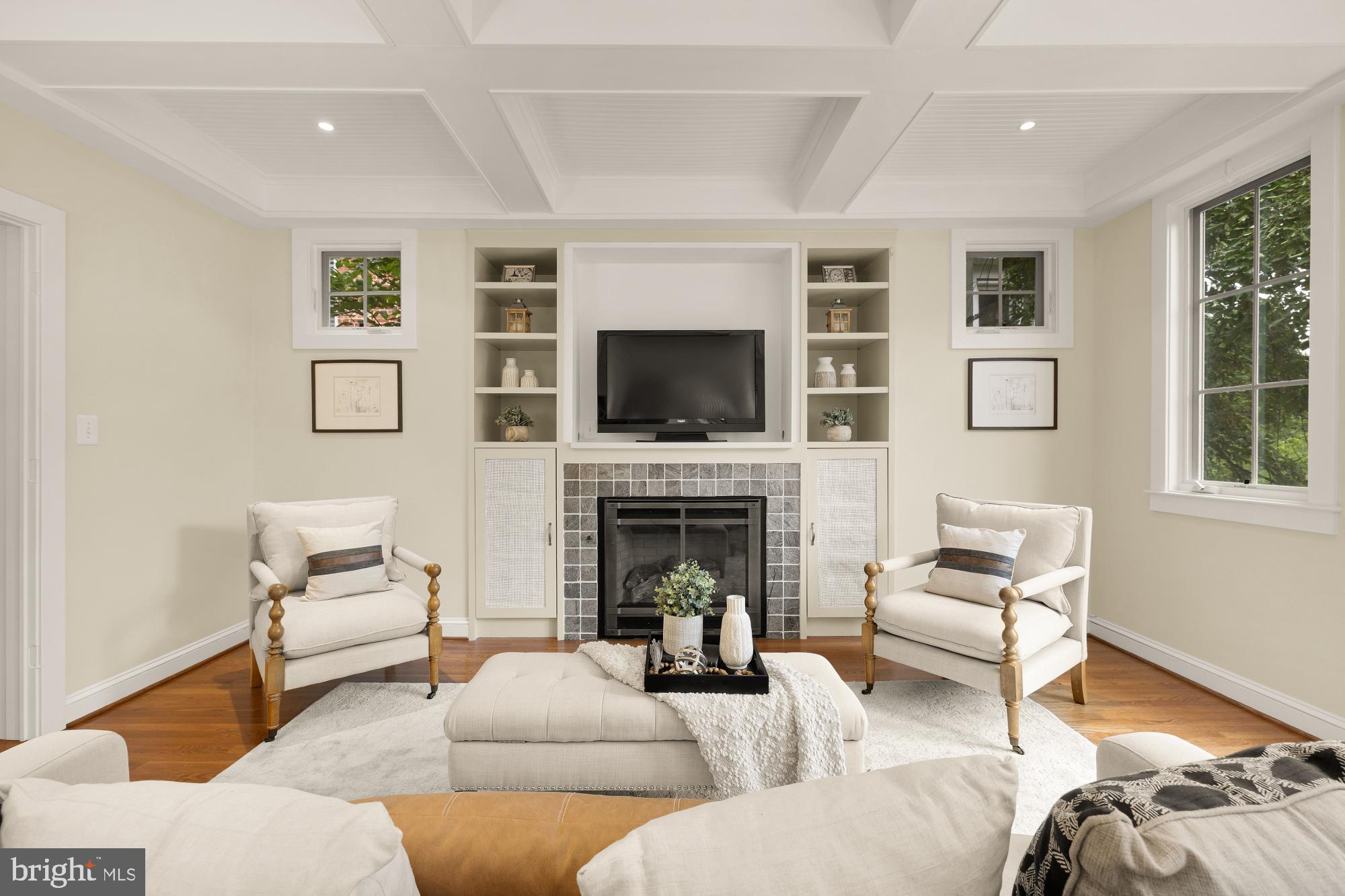 AURORA HILLS - Residential