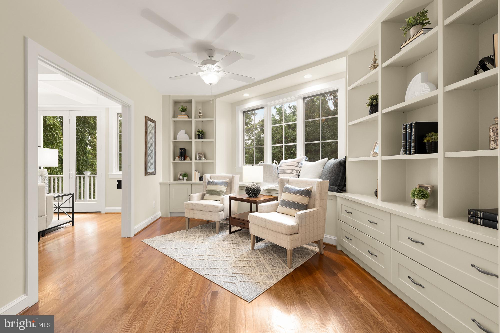 AURORA HILLS - Residential