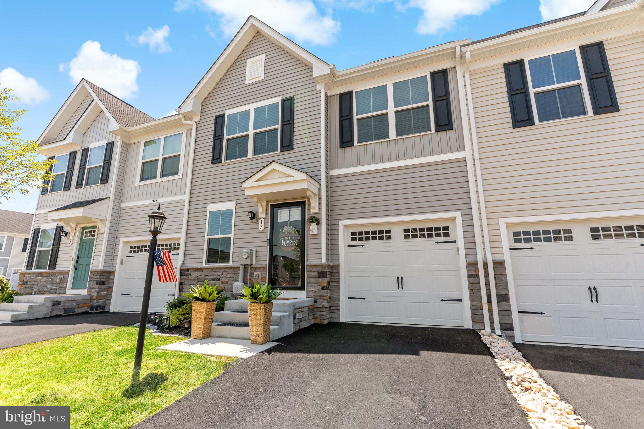 ARCADIA NORTH - Residential