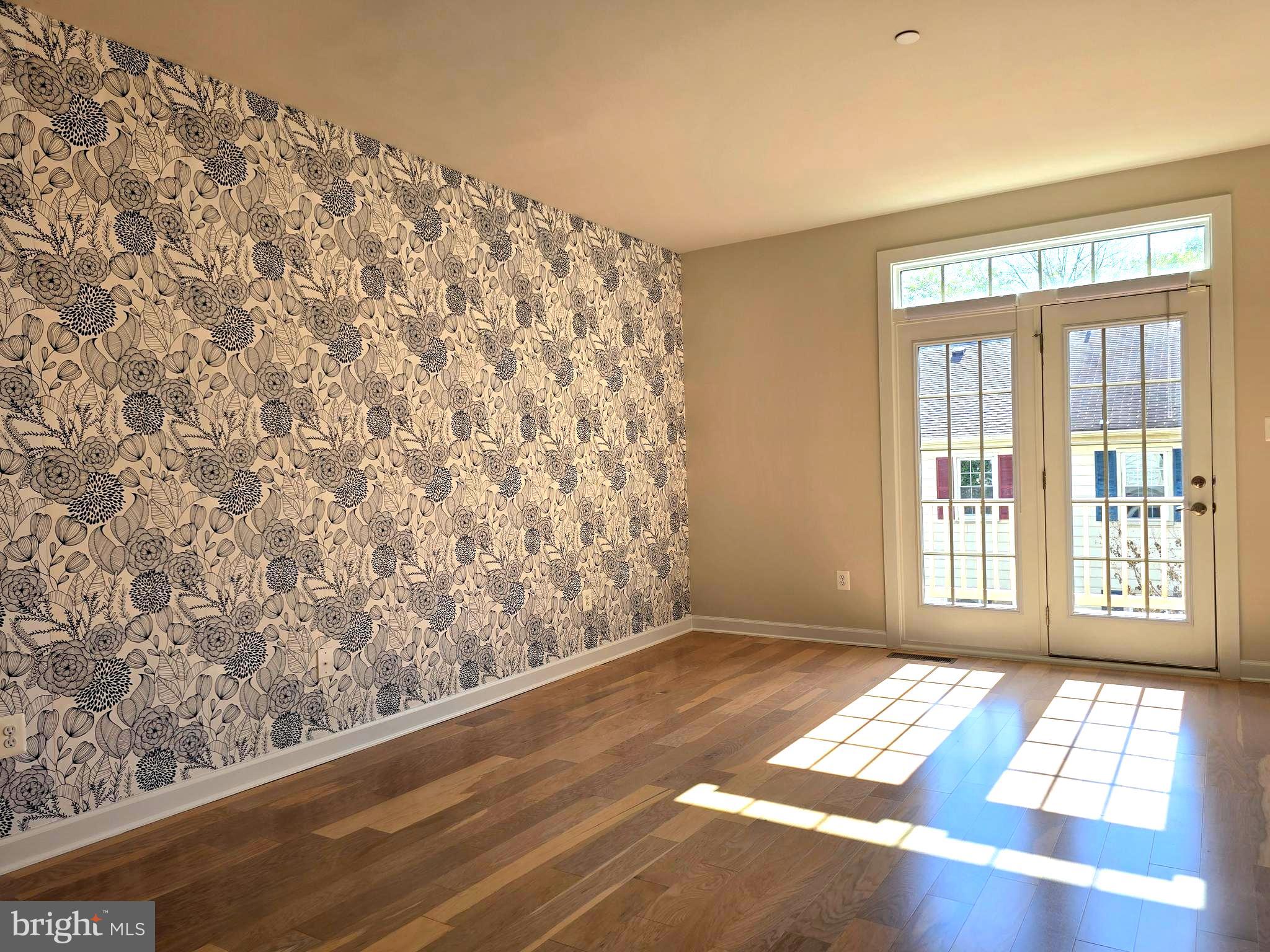 THOMAS VILLAGE - Residential