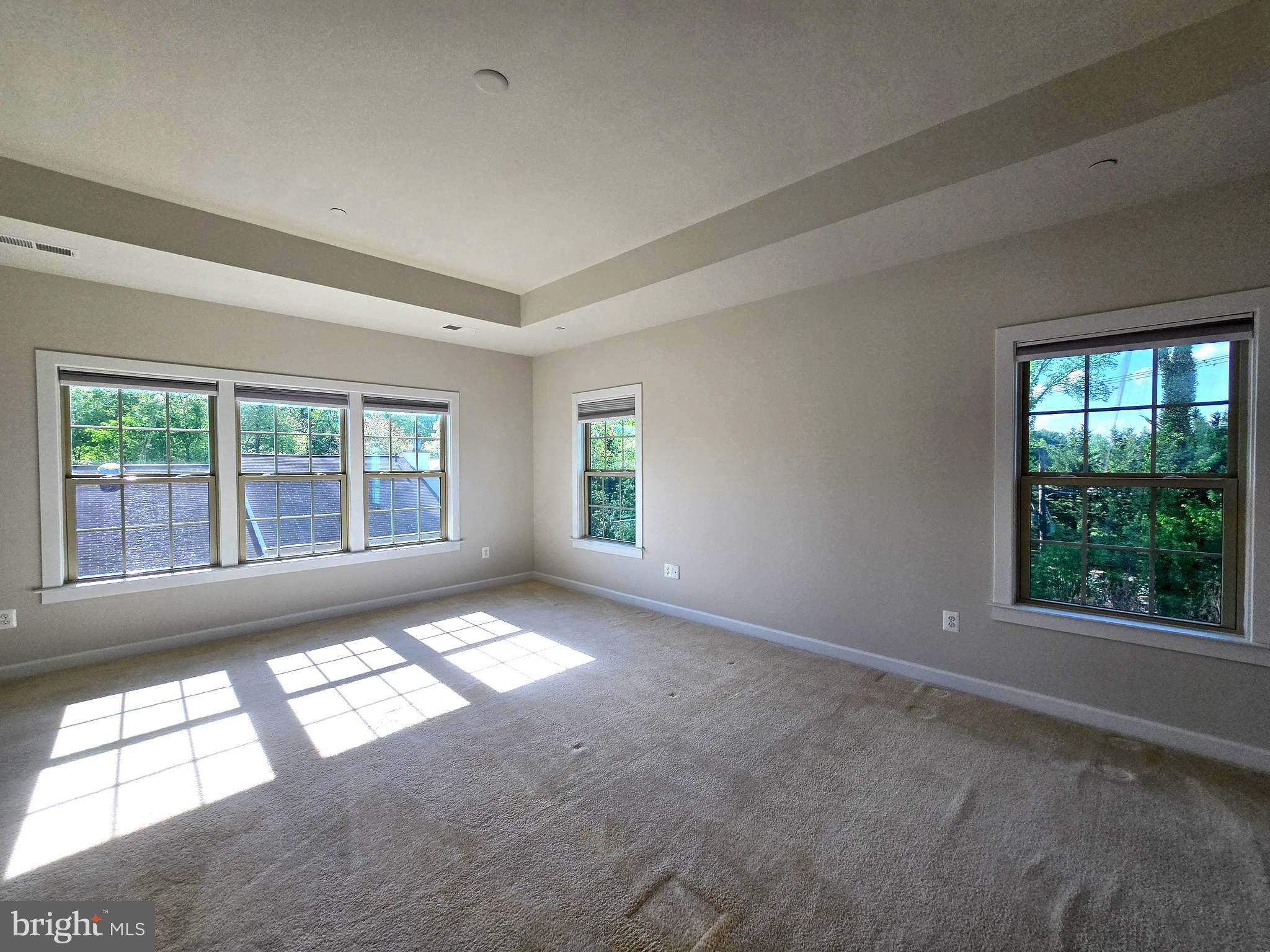 THOMAS VILLAGE - Residential