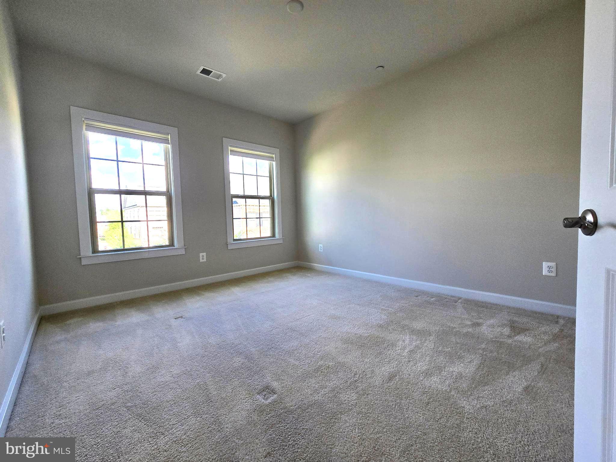 THOMAS VILLAGE - Residential