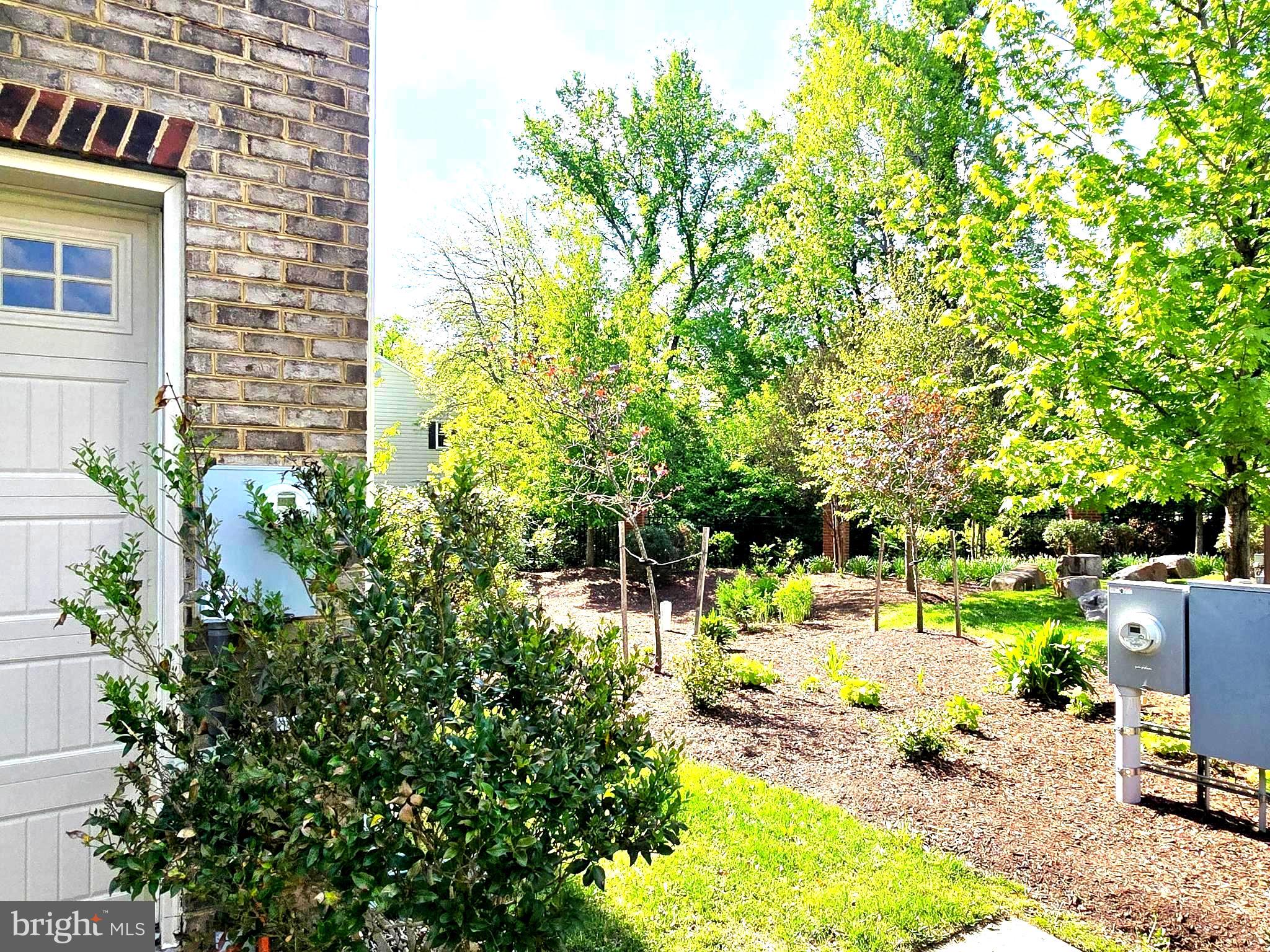 THOMAS VILLAGE - Residential