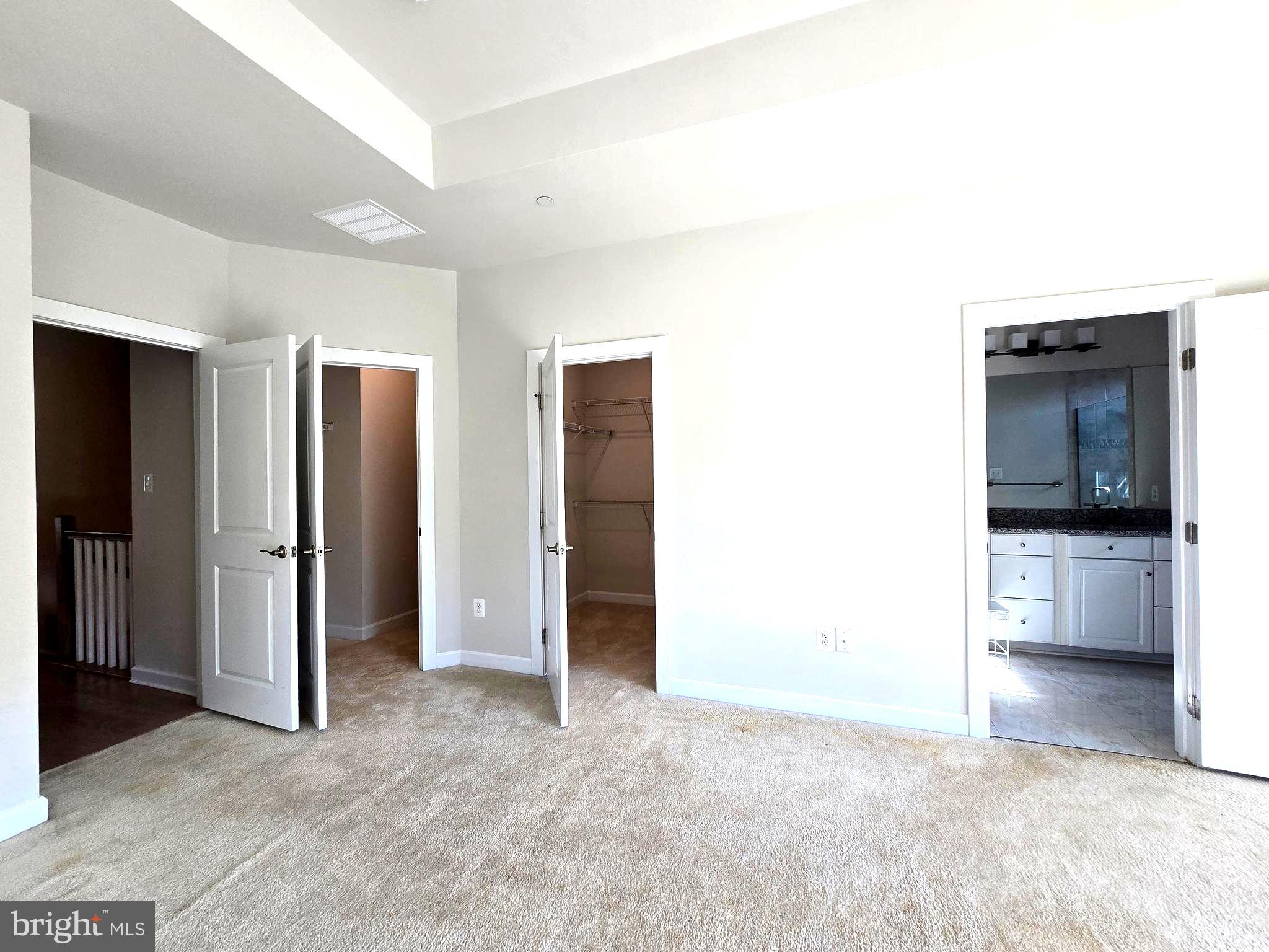 THOMAS VILLAGE - Residential