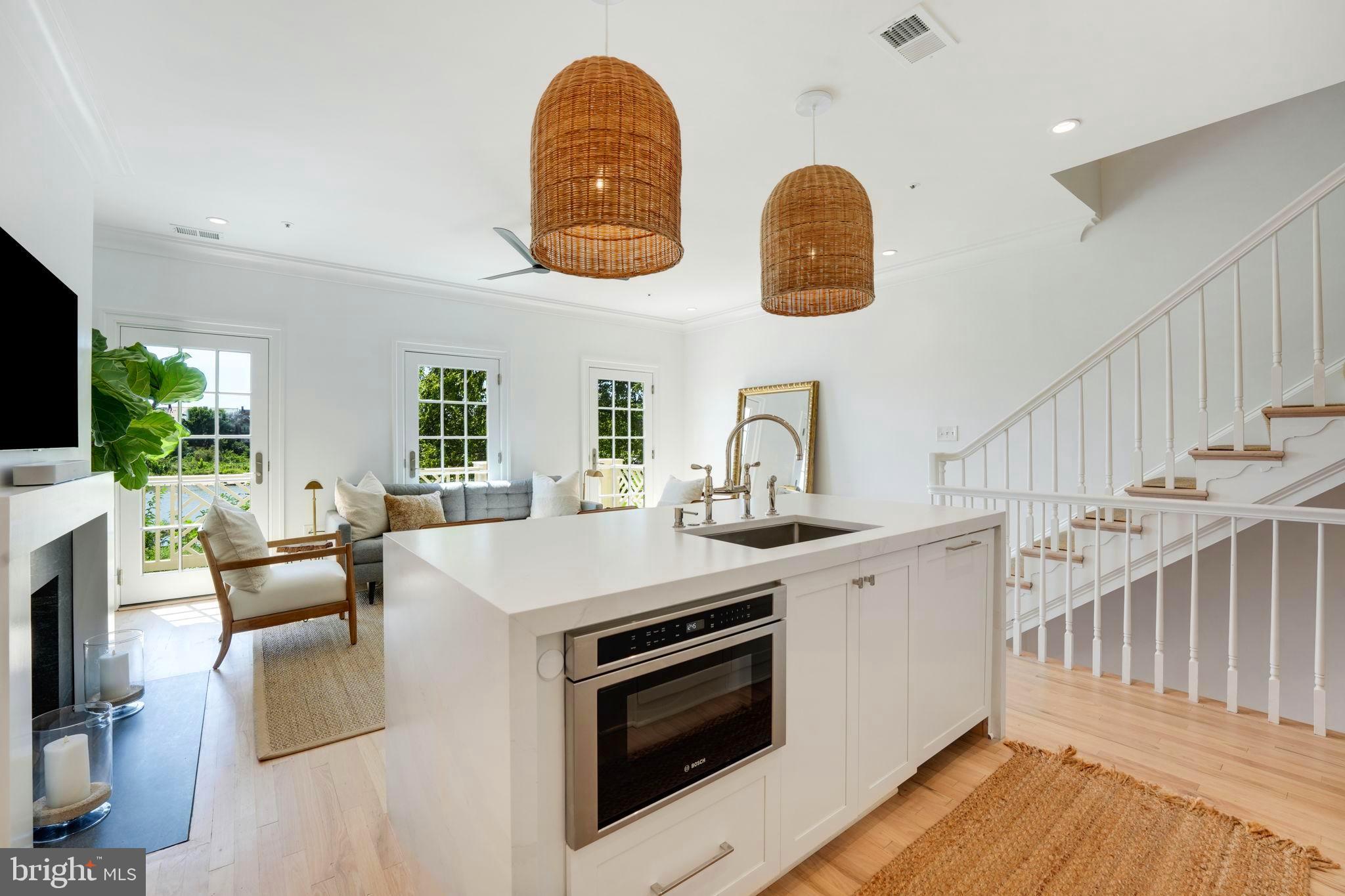 HARBORSIDE - Residential