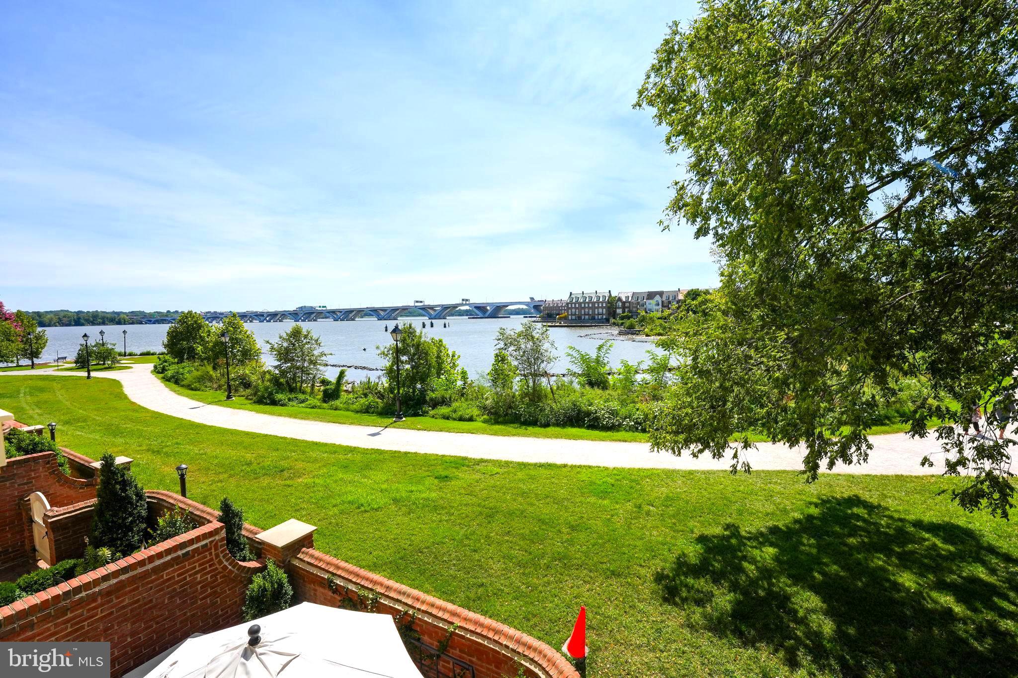 HARBORSIDE - Residential