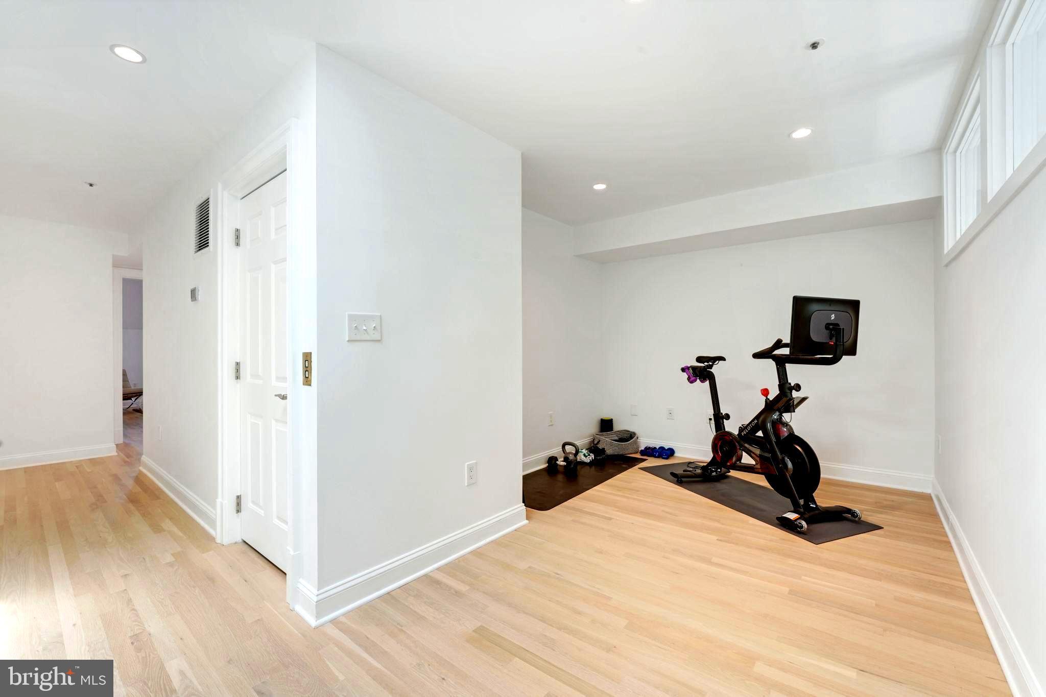 HARBORSIDE - Residential