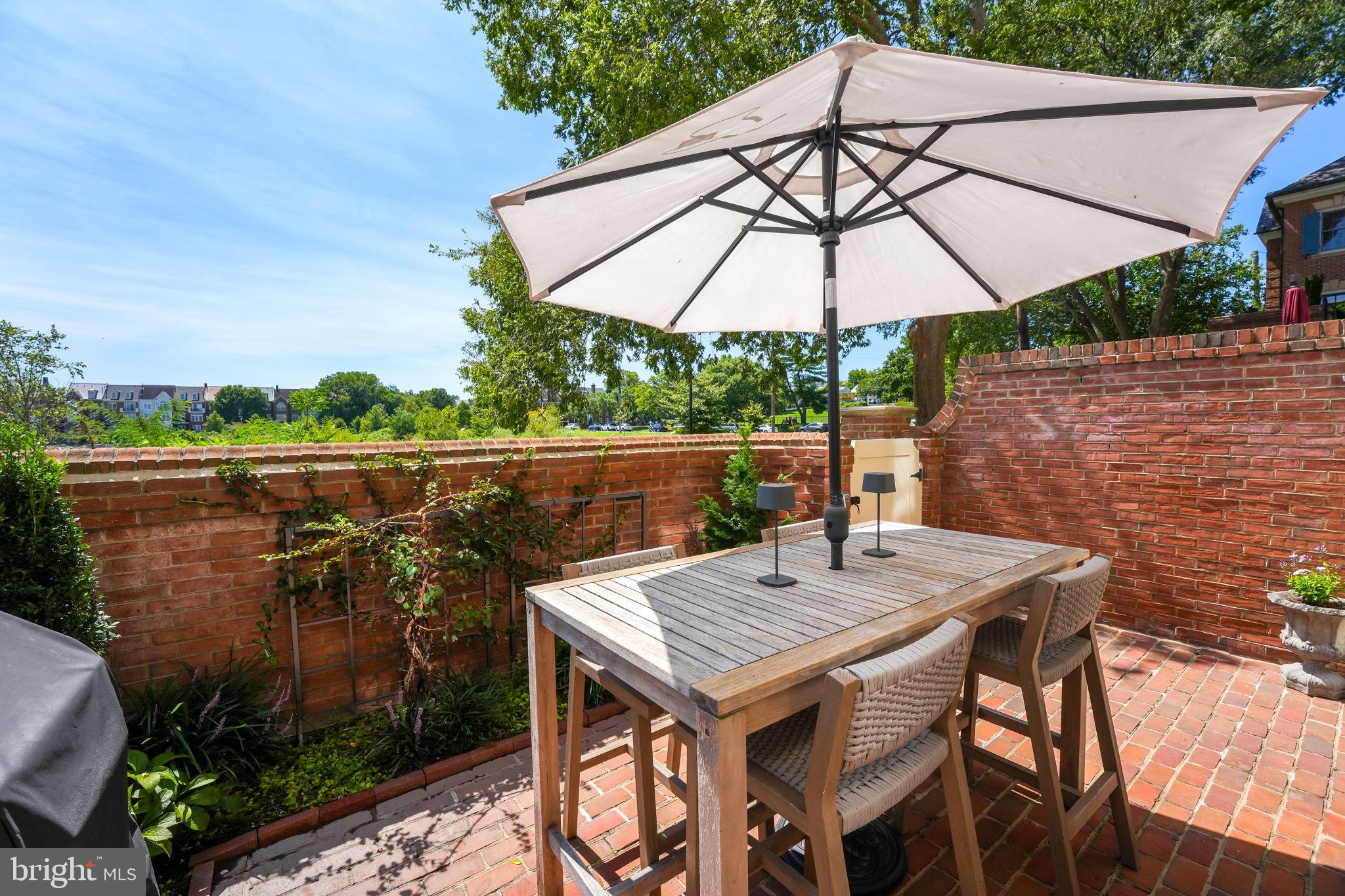 HARBORSIDE - Residential