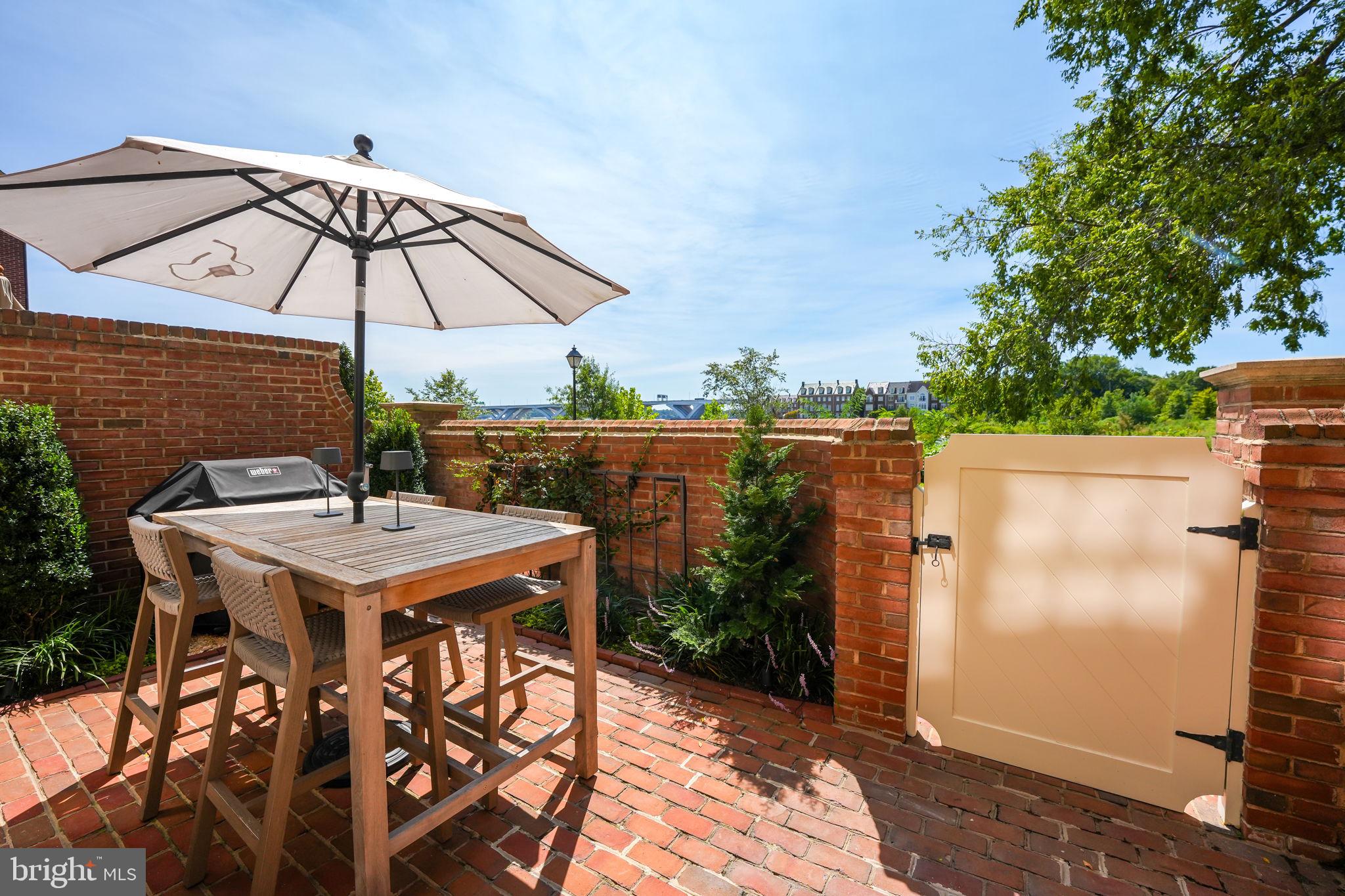 HARBORSIDE - Residential