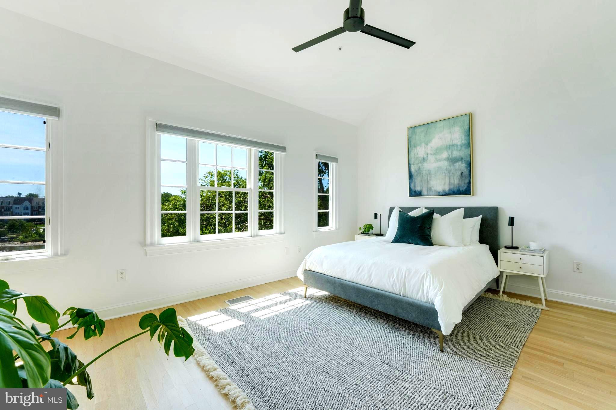 HARBORSIDE - Residential