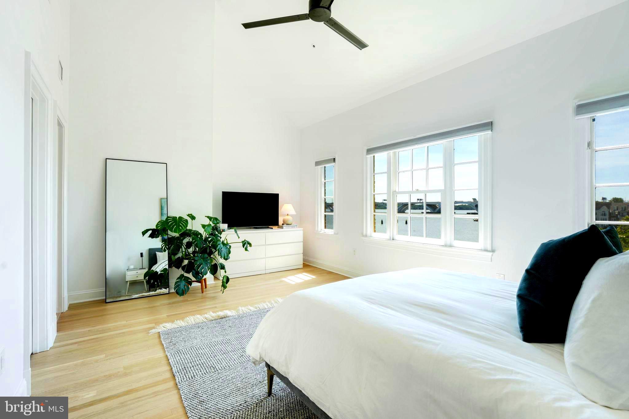 HARBORSIDE - Residential