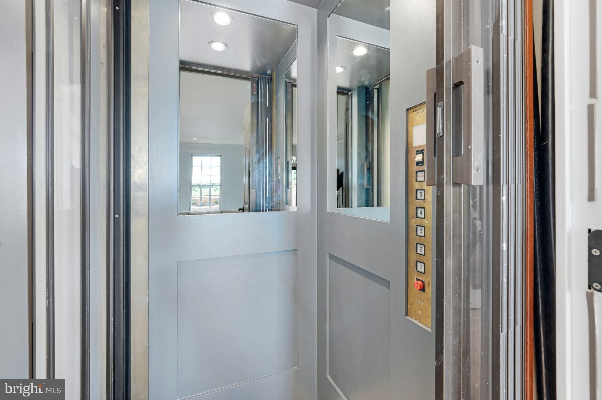 HARBORSIDE - Residential