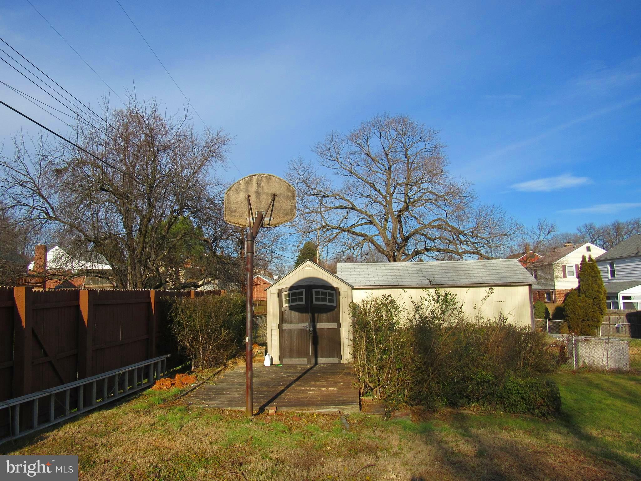 FULLERTON - Residential