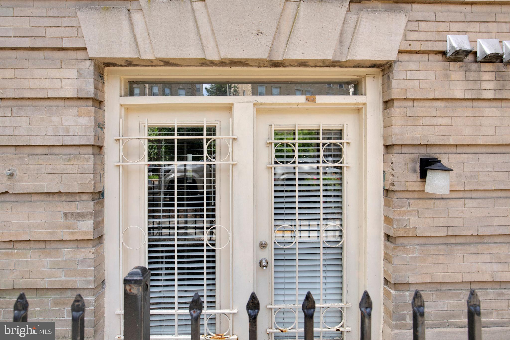 1801 CALVERT STREET NW G9