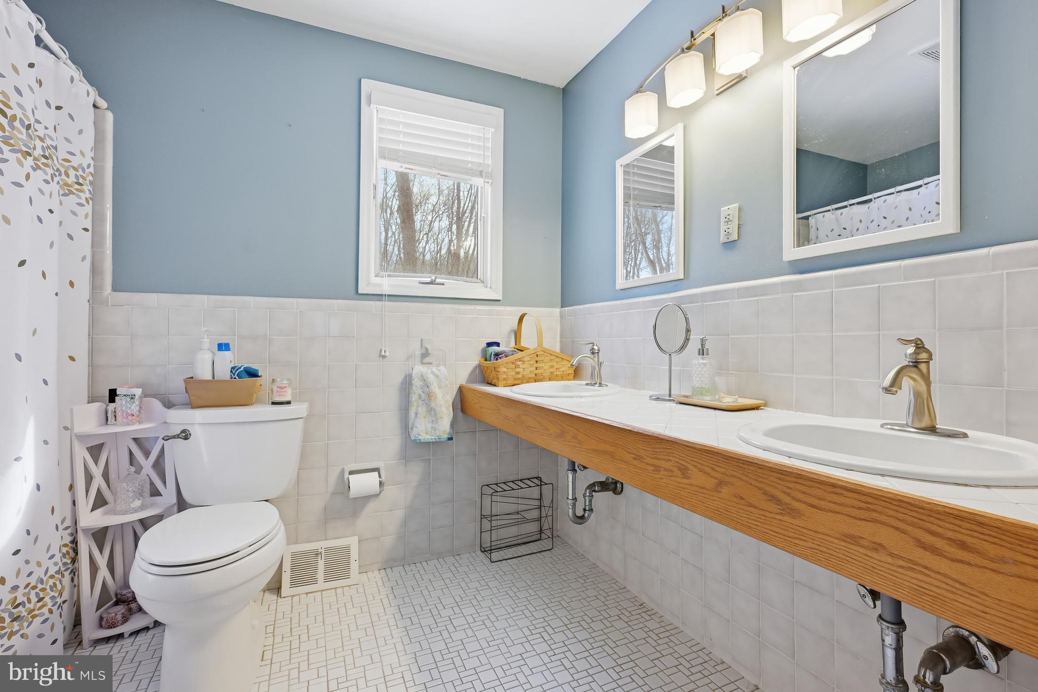 CHAPEL HILL - Residential