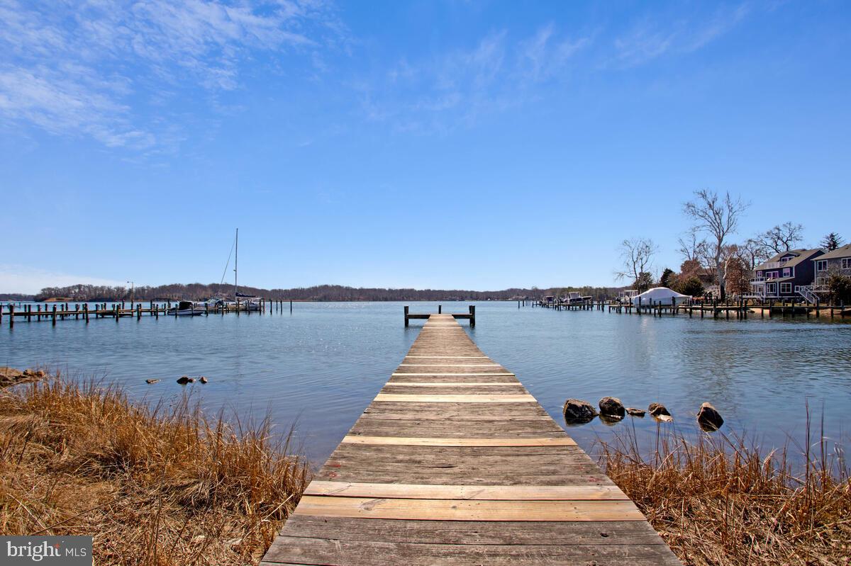 WOODLAND BEACH - Residential