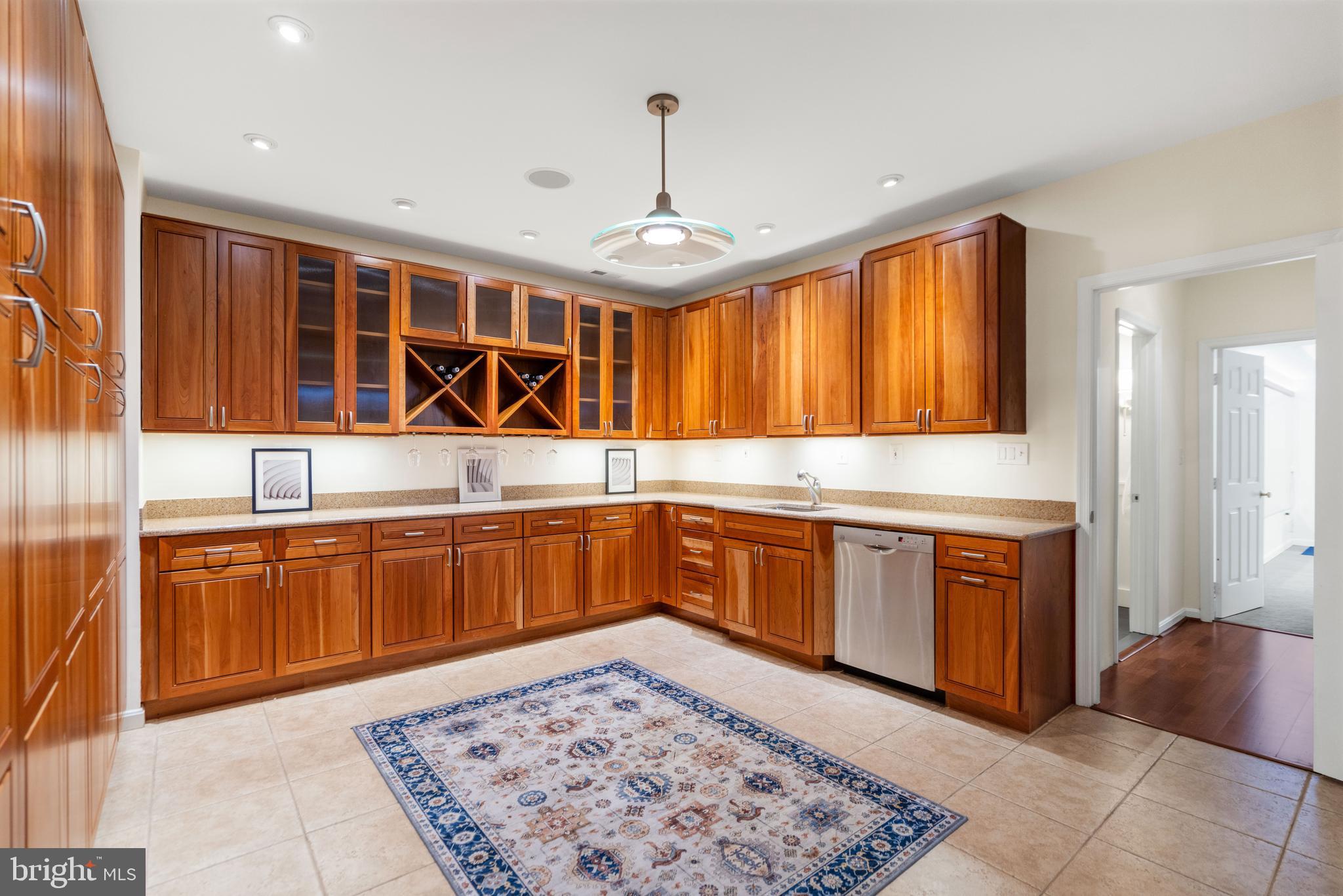 LEESBURG TOWN - Residential