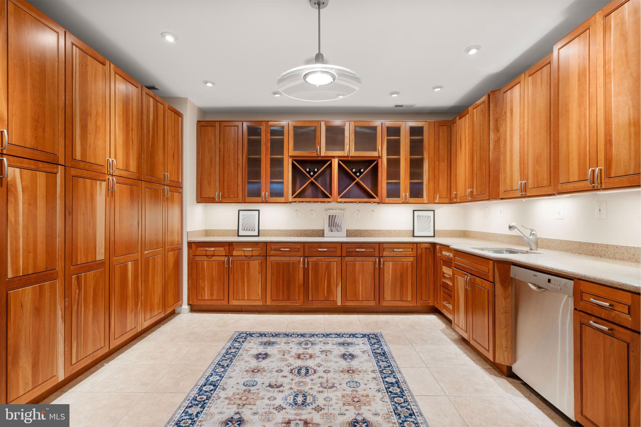 LEESBURG TOWN - Residential