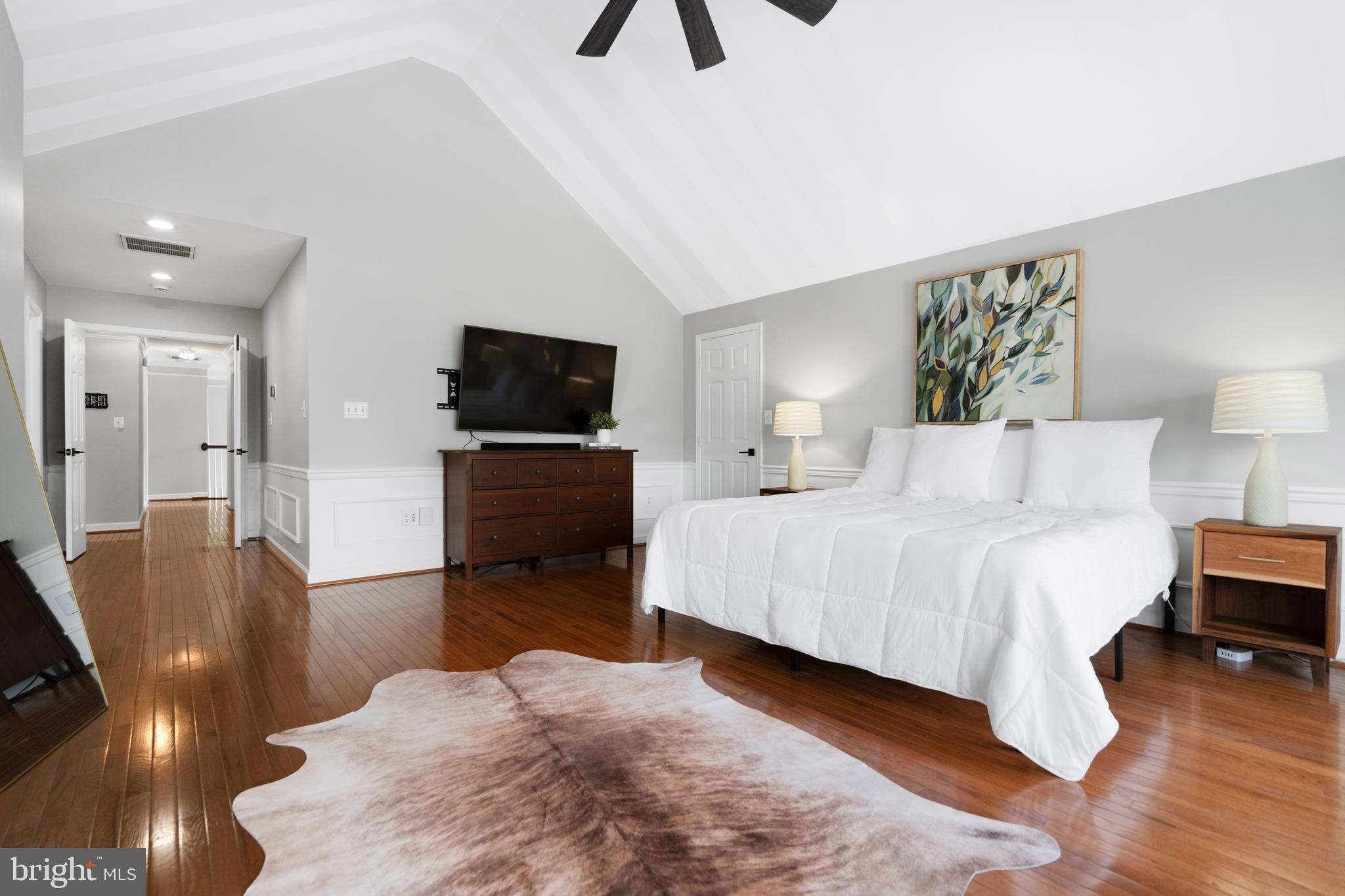 LEESBURG TOWN - Residential