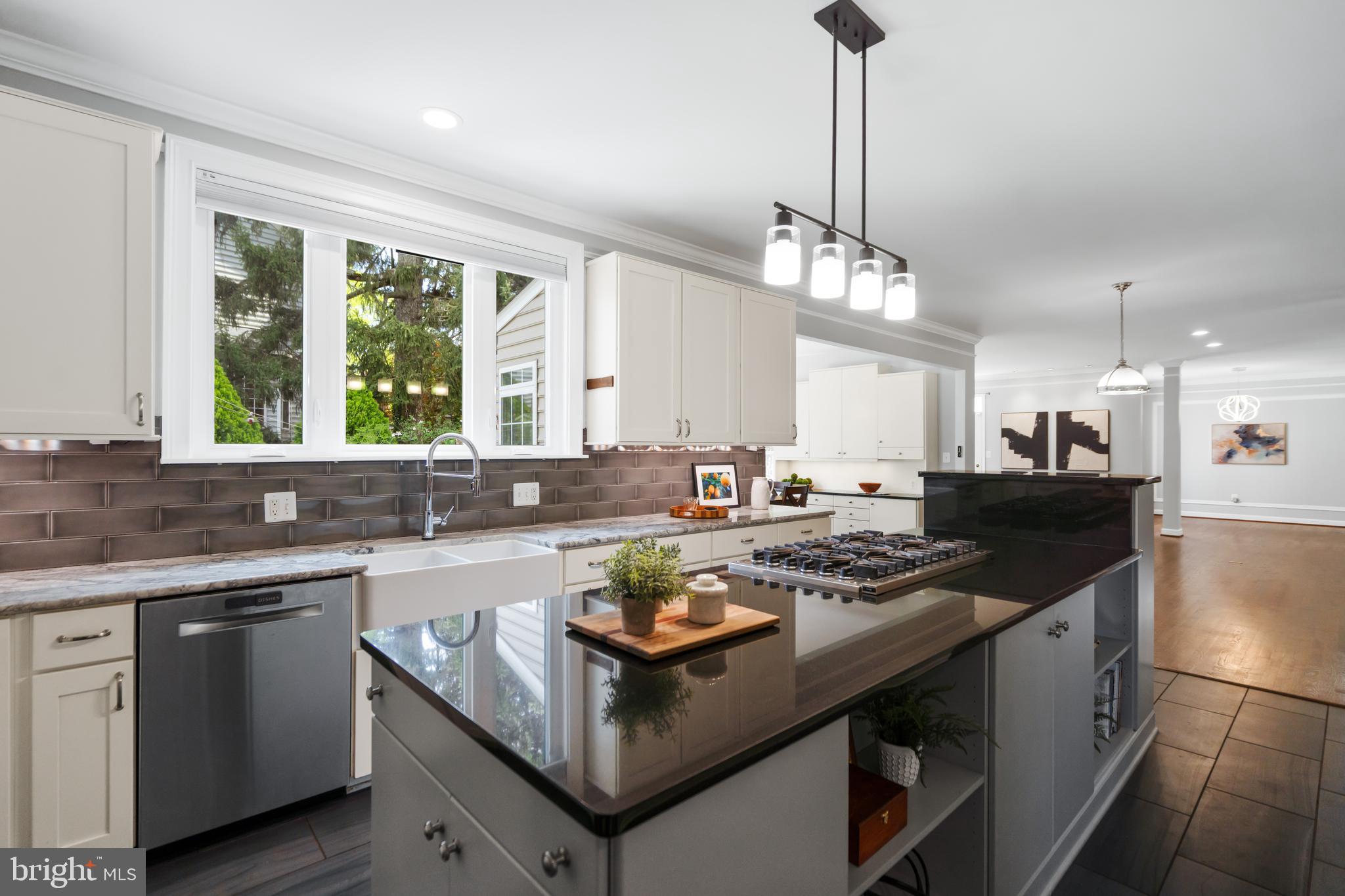 LEESBURG TOWN - Residential