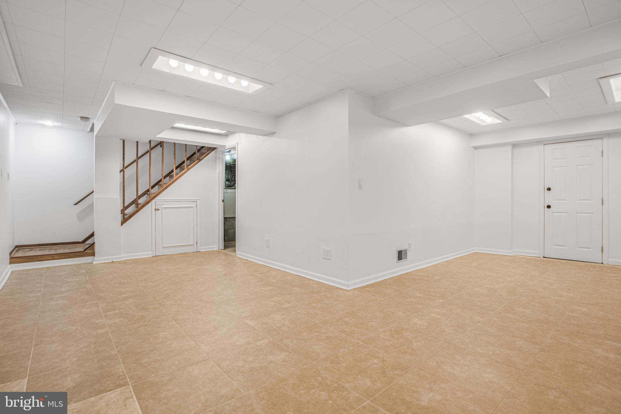 EMORY GROVE - Residential Lease