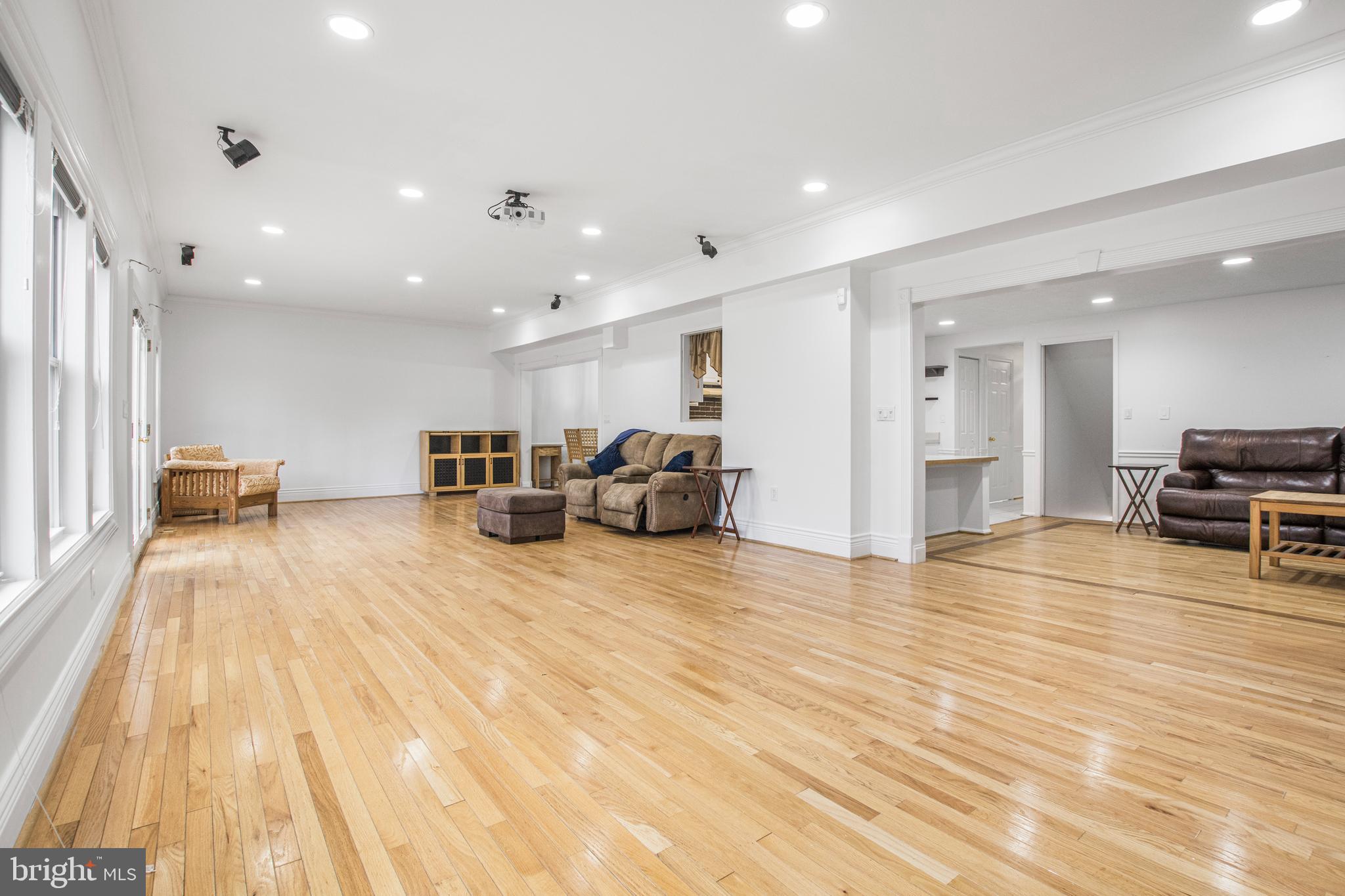 EMORY GROVE - Residential Lease