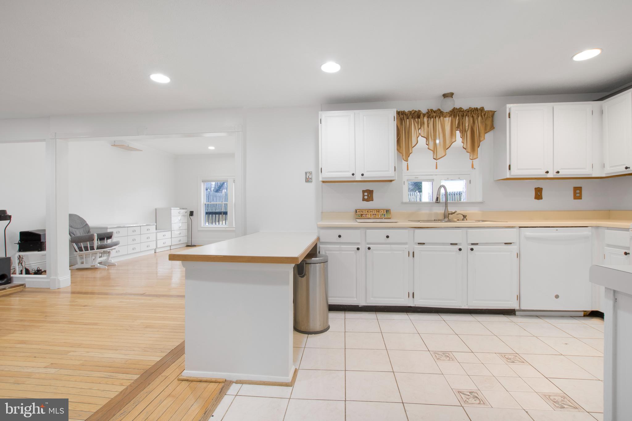 EMORY GROVE - Residential Lease