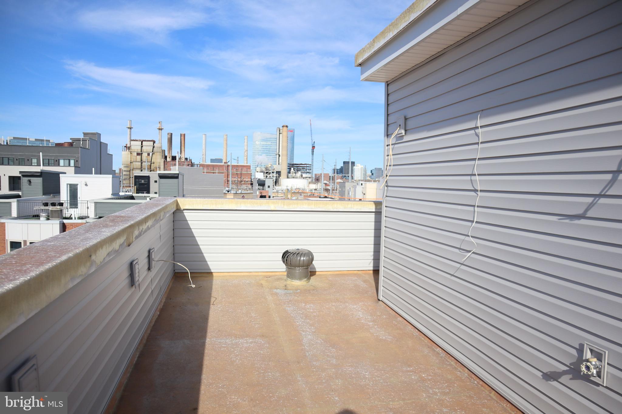 PHILADELPHIA (WEST) - Residential